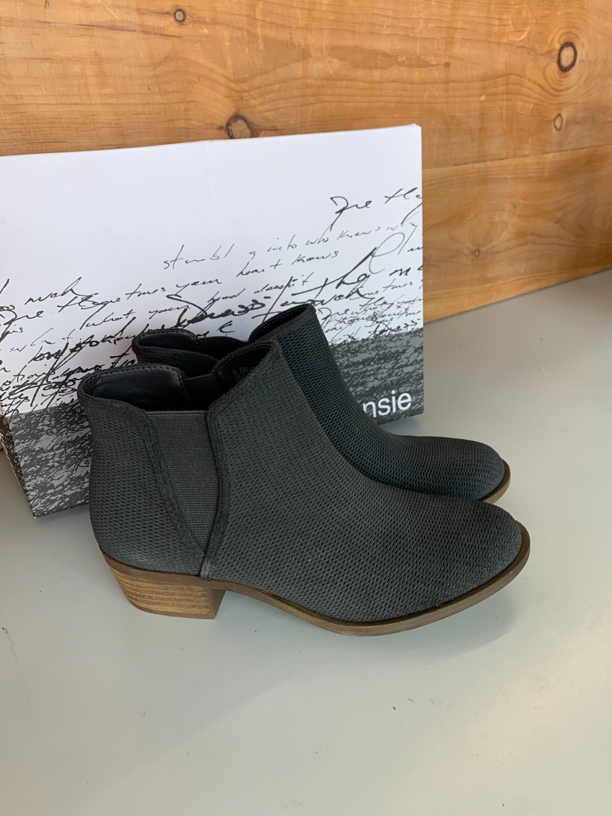 New – Kensie Gerona Dark Gray Women’s Suede Casual Short Ankle Boots – Pick Size