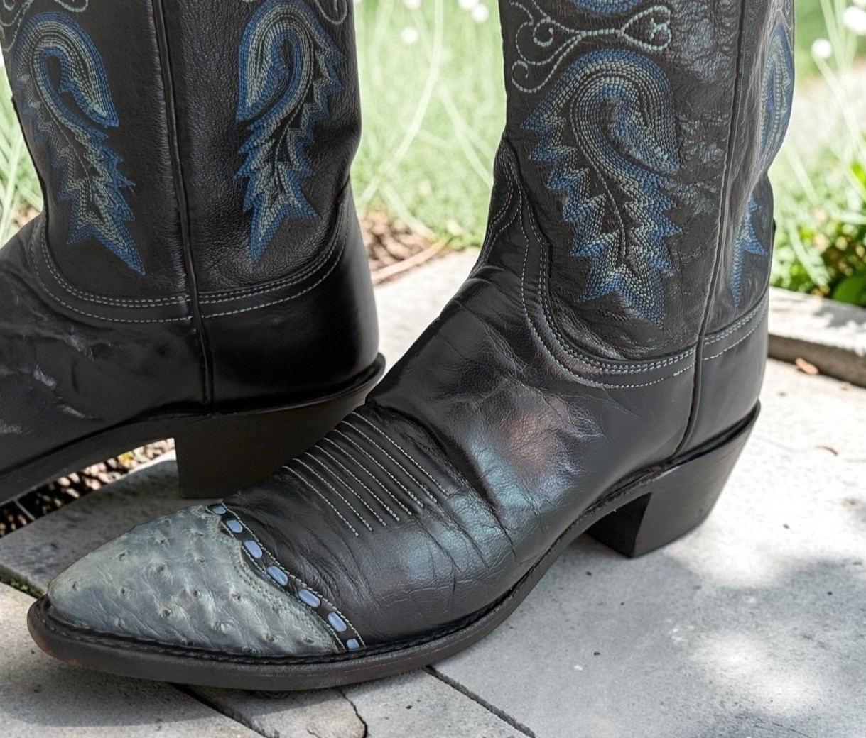 LUCCHESE 1883 Black & Blue Ostrich Wingtip Embroidered Cowgirl Boots Sz 8.5B