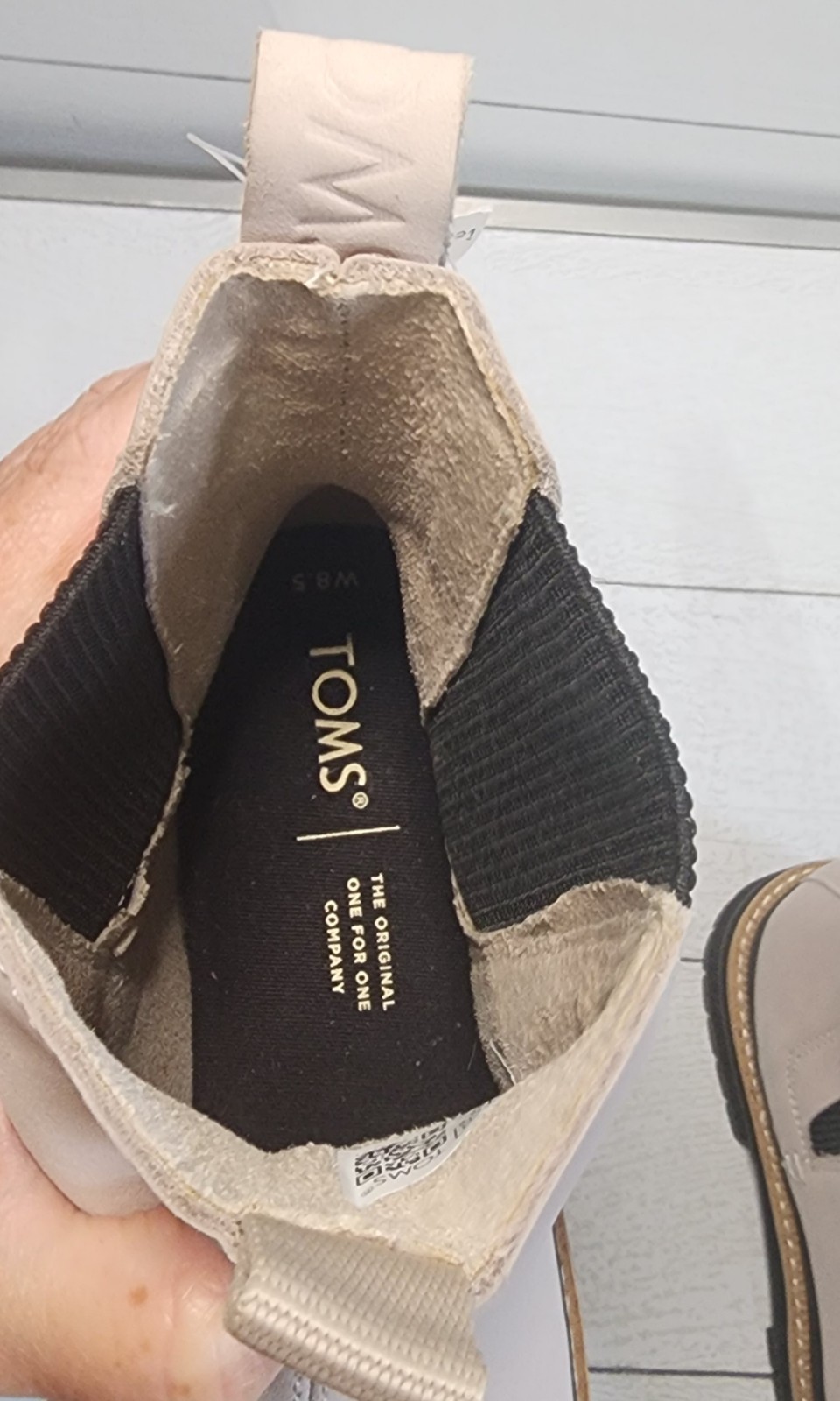 Toms Boots Womens Size 8.5 Dakota Water Resistant Nubuck Mushroom Oiled Nubuck