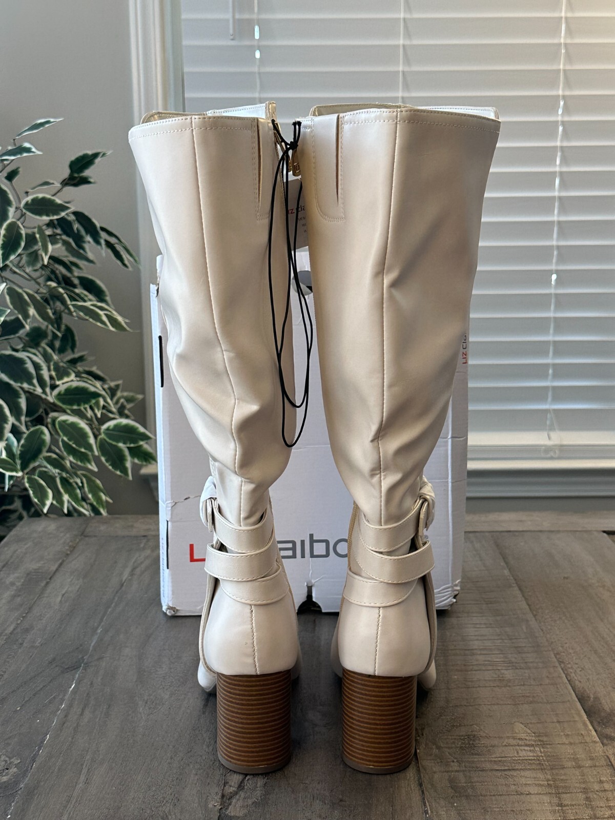 Liz Claiborne Women’s US 9W LC Hemlock Block Heel Cream Riding Boots *DamagedBox