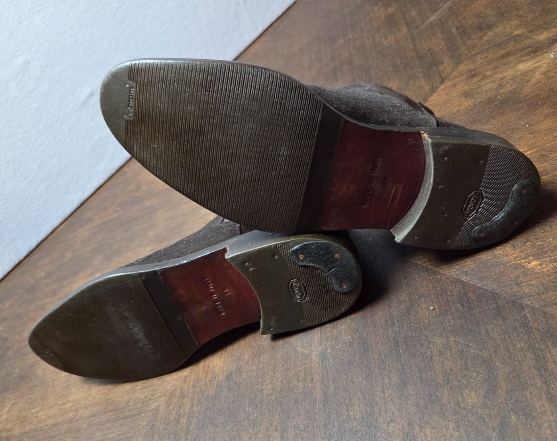 Barneys New York Chelsea Boots Mens Size 8 (EU 41) Suede Brown Pull On Italy