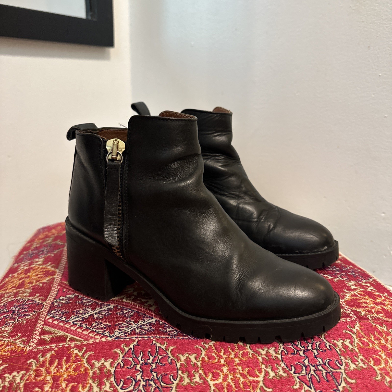 H5 Bimba Y Lola Women 36 (US 5) Black Leather Zip Chukka Lug Ankle Boots Spain