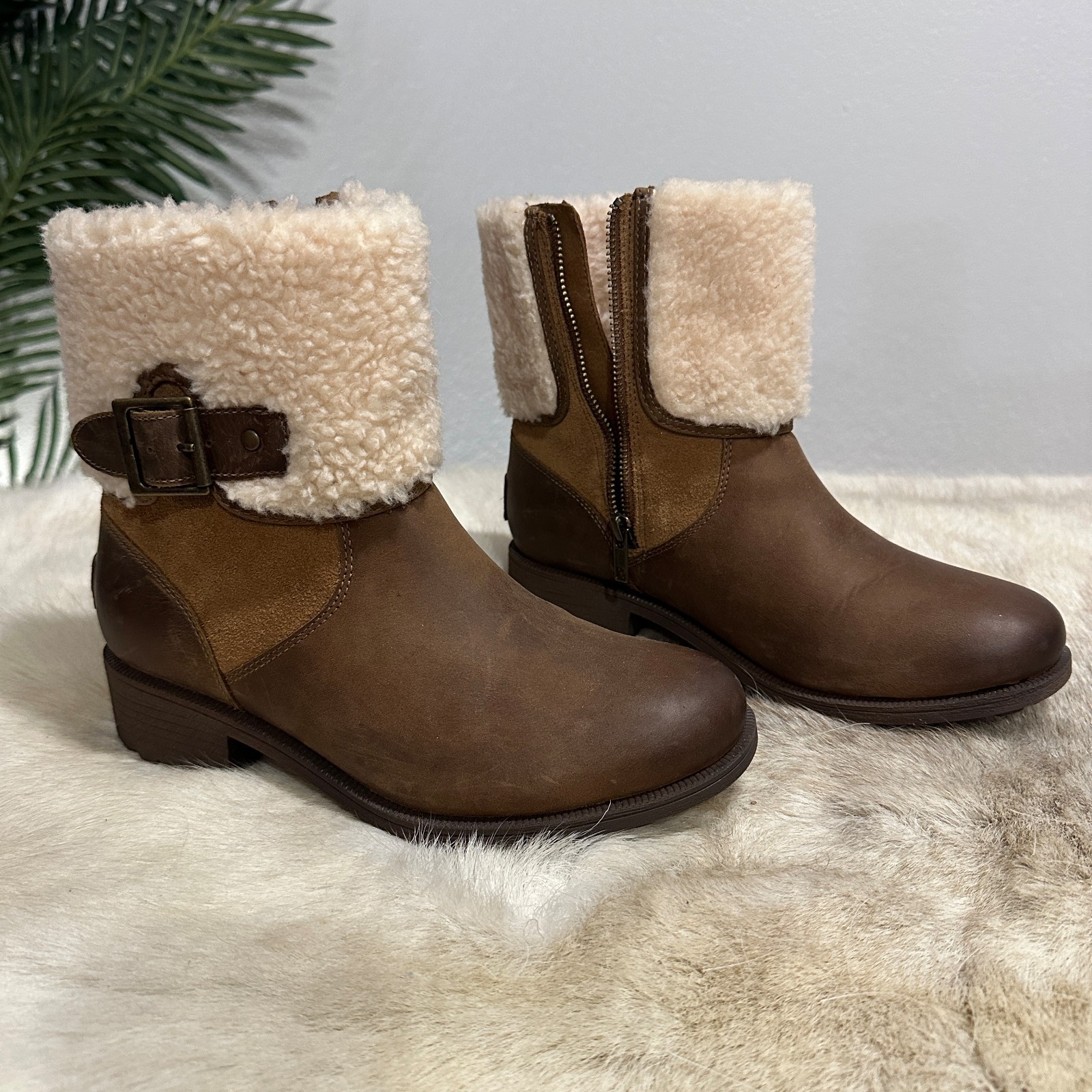 UGG Leather Shearling Fold Over Cuff Ankle Women’s Boots – Brown and Wool Size 8
