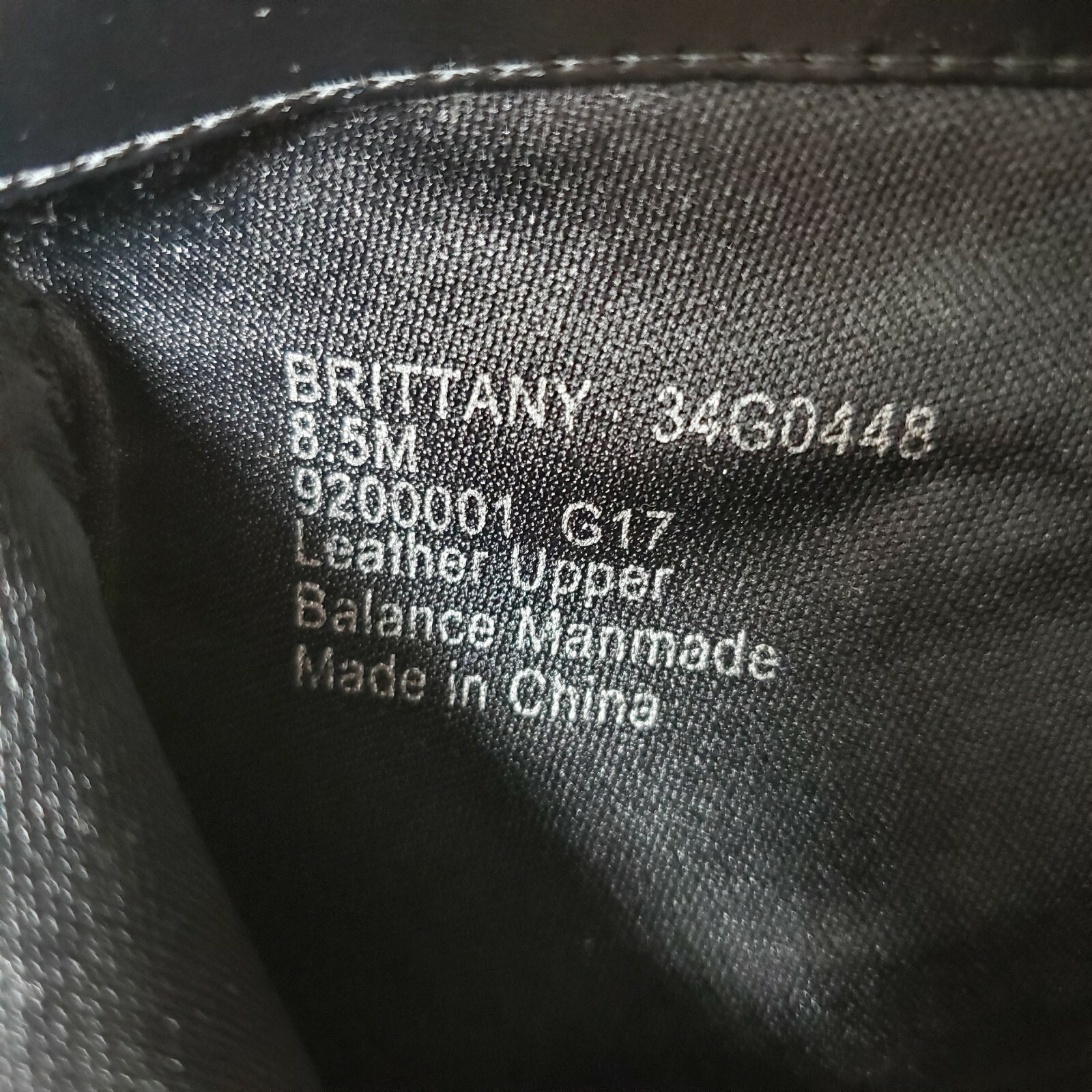 Jones New York ‘Brittany’ Womens Sz 8.5 Black Leather Bootie Soft Button Detail