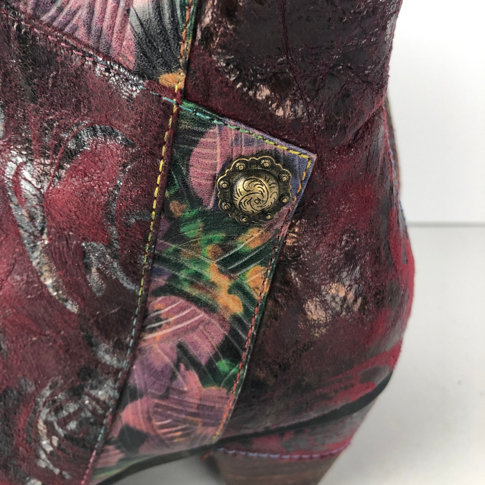 L’Artiste Spring Step Waterlily Floral Leather Ankle Boots Sz 39 Red Metallic