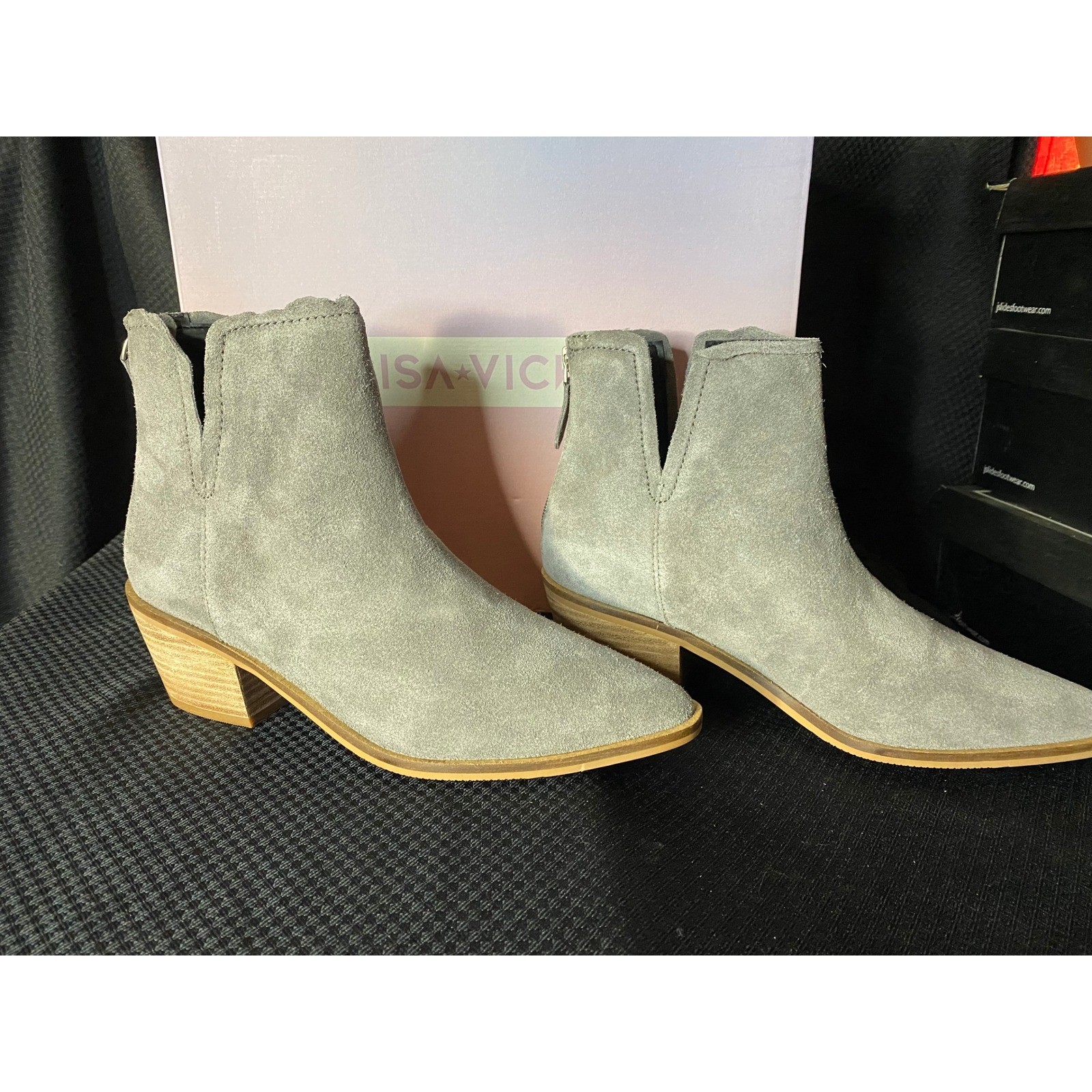 Lisa Vicky Noblex-V Stone Split Suede Ankle Boots Grey Pointed Toe Size 8.5 NEW