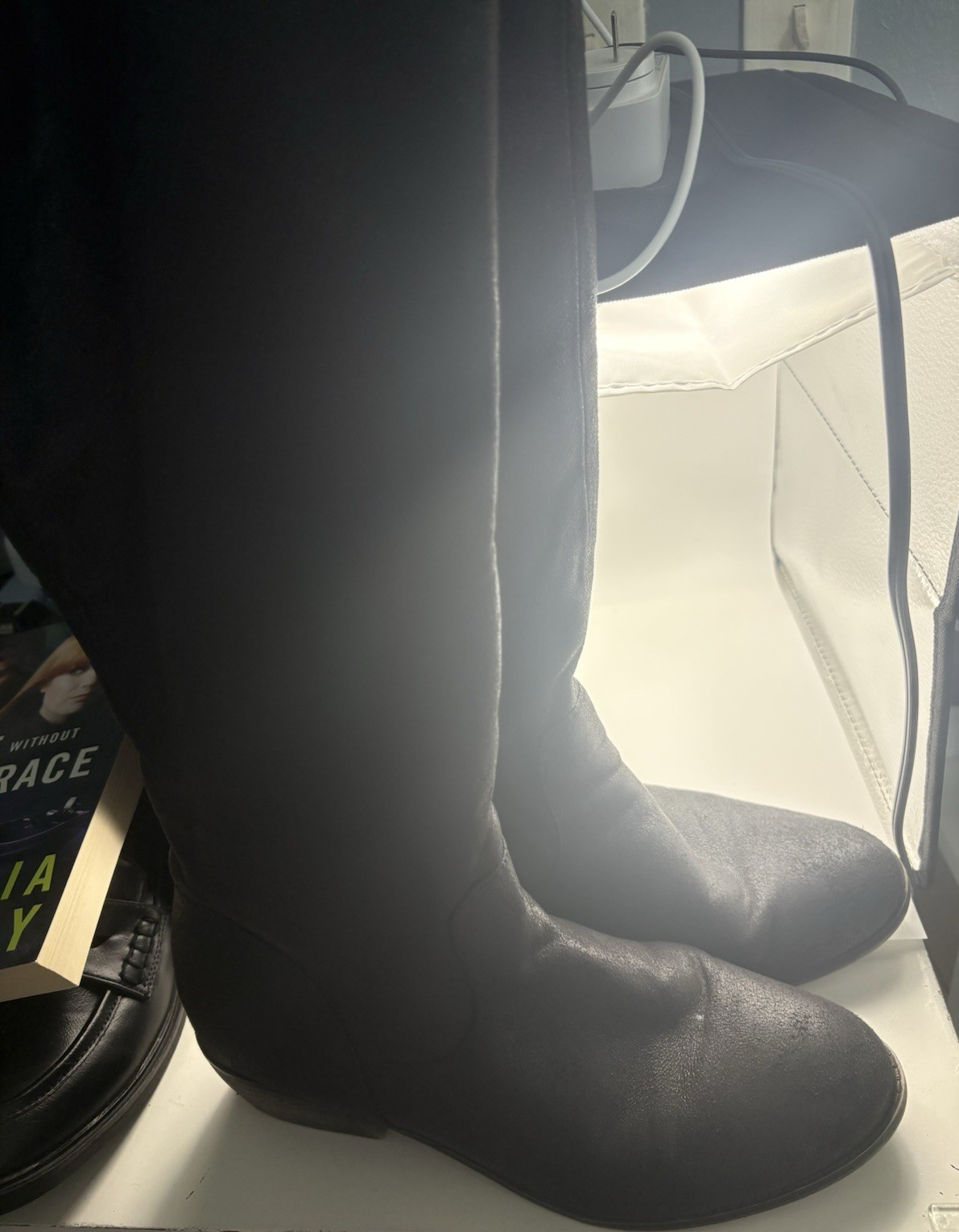 Women’s Black Knee High Riding Boots US 9 Synthetic Zip Round Toe Solid