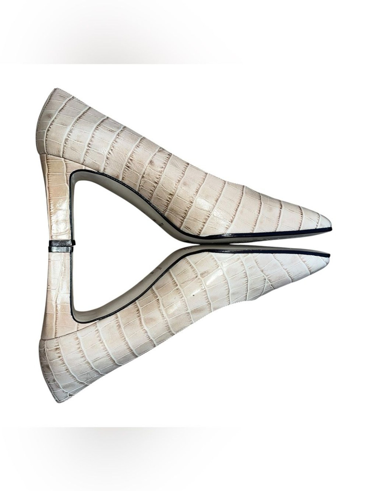 Etienne Aigner Leather Pumps Made In Spain Size 9