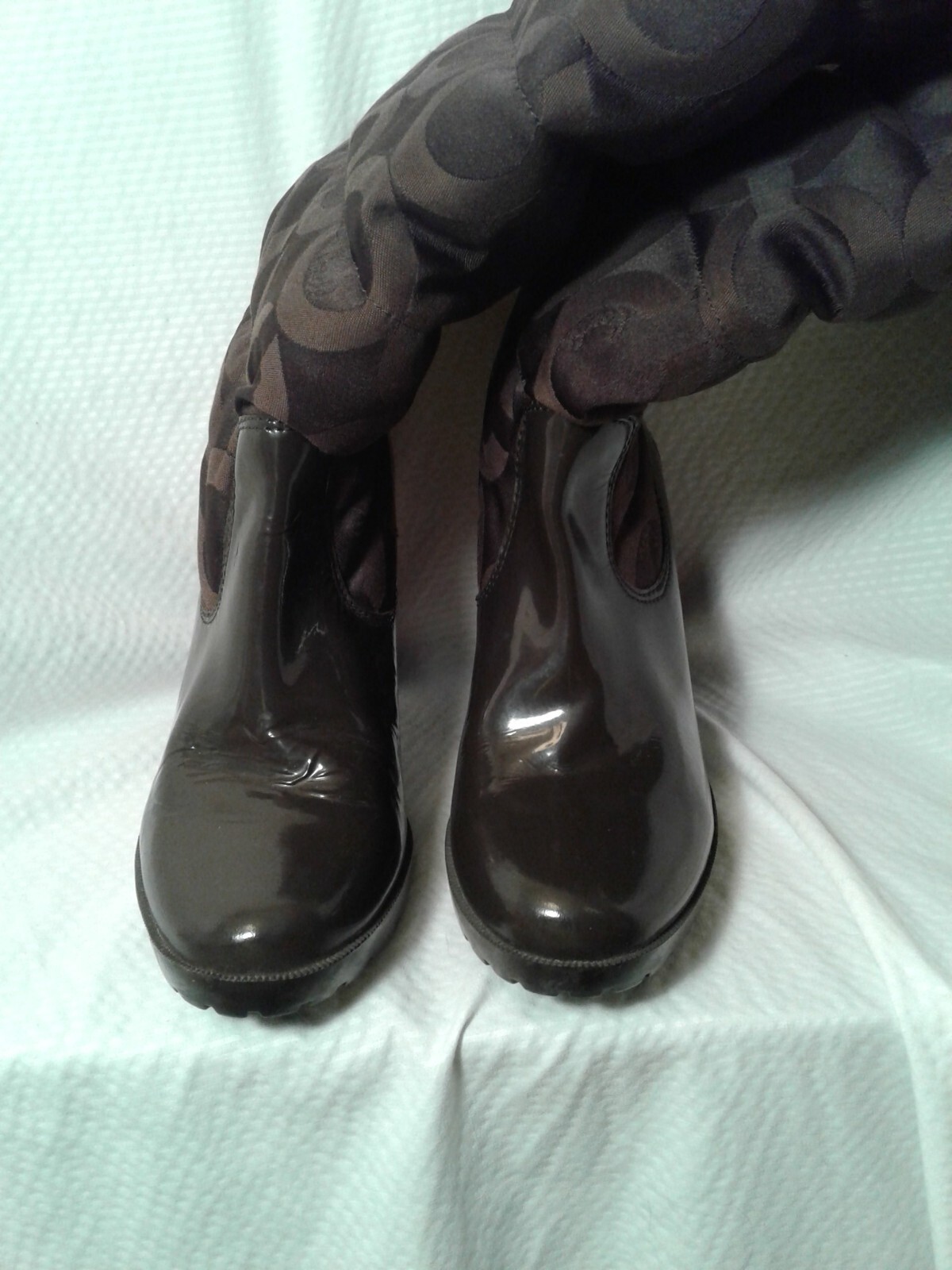 Coach brown quilted Waterproof womans med/high Boots Sz 8.5B winter fall spring
