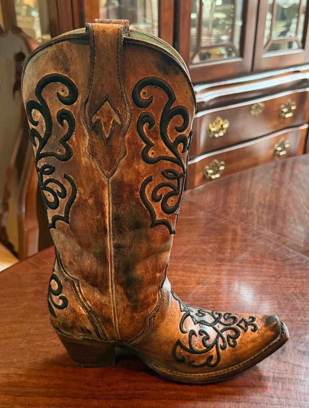 Corral Women 6 1/2 M Distressed Brown Leather Snip Toe Cowboy Cord Stitch Boots