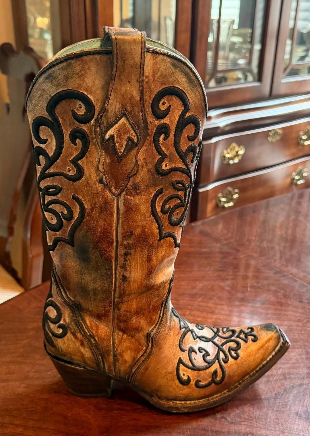 Corral Women 6 1/2 M Distressed Brown Leather Snip Toe Cowboy Cord Stitch Boots