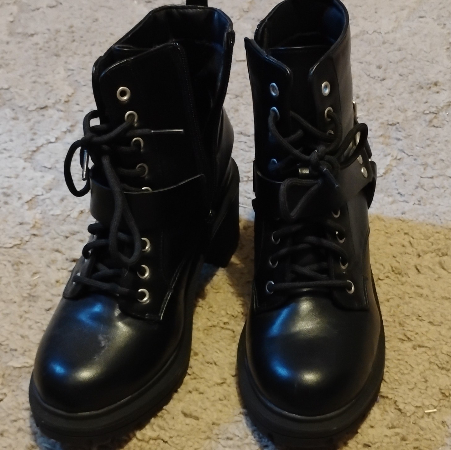 No Boundaries Women’s Black Combat Ankle Boots Lace-Up Zip Buckle Platform 8.5