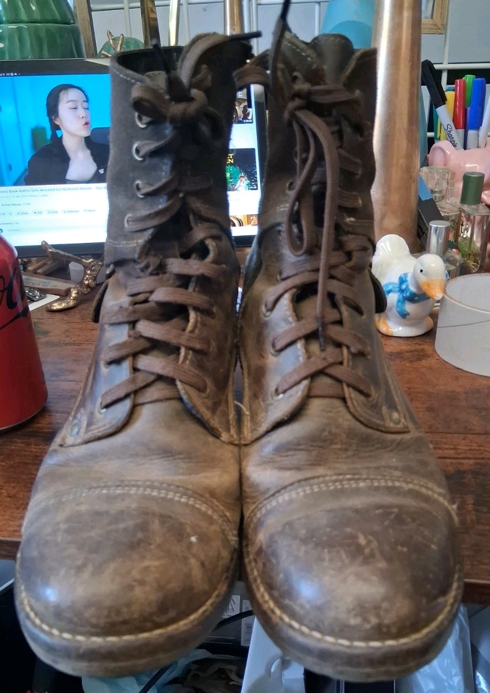 Taos Crave Rustic Brown Lace-Up Leather Combat Boots Size 9/9.5 Suede Sides