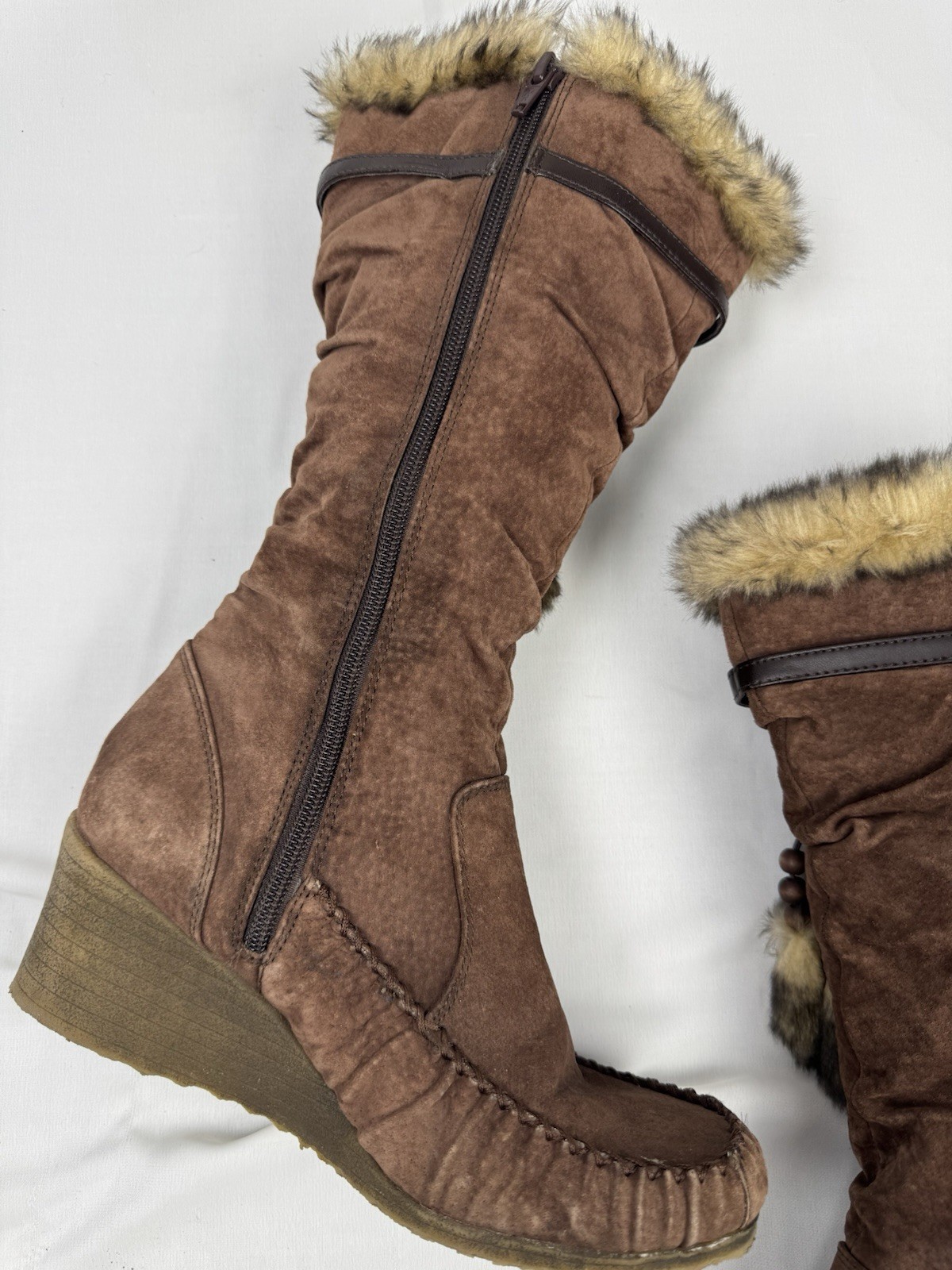 Brown Suede Wedge Boots Faux Fur Trim Y2K Fairy Snow Bunny Tasseled Size 6.5/7