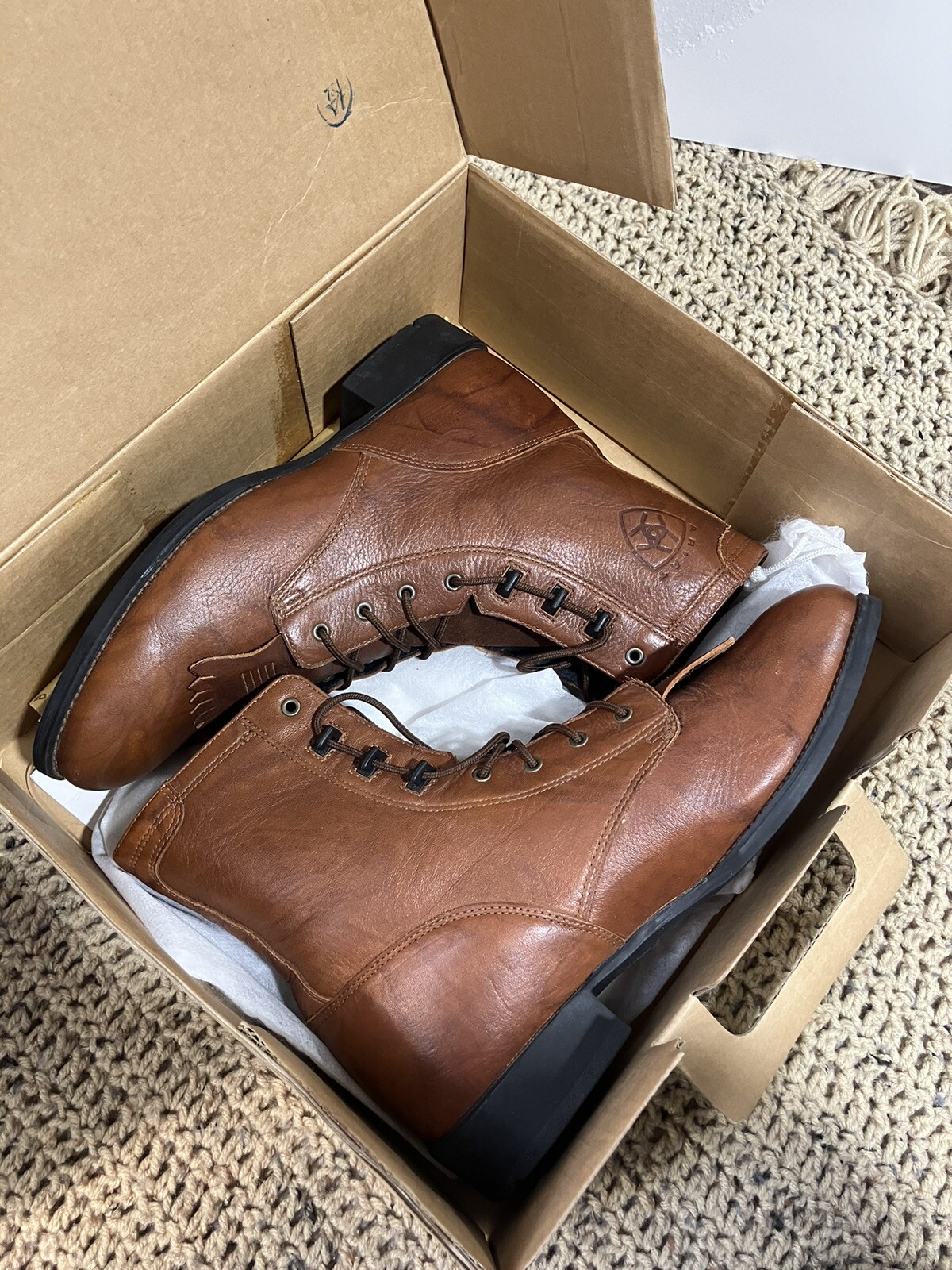 Pair ARIAT Heritage Style 33503 Women’s Leather Boots. New In Box.