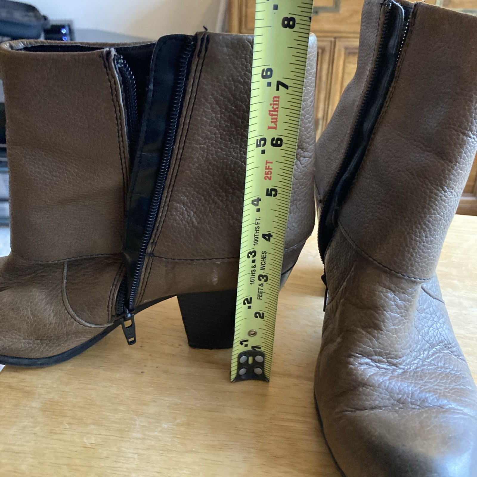 Bolo, Ankle Boots Women Size 8 1/2″.brown Leather Uppers. 2 1/2″ Block Heel.