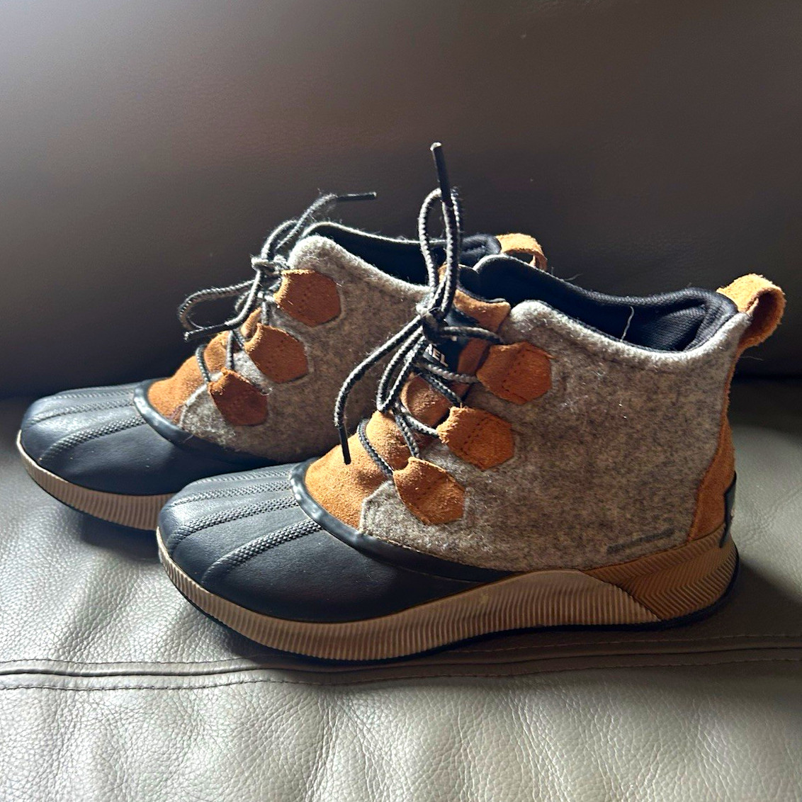 SOREL Waterproof Felt Lace-Up Ankle Bootie Gray/Brown/Black US 9 NL4428-224