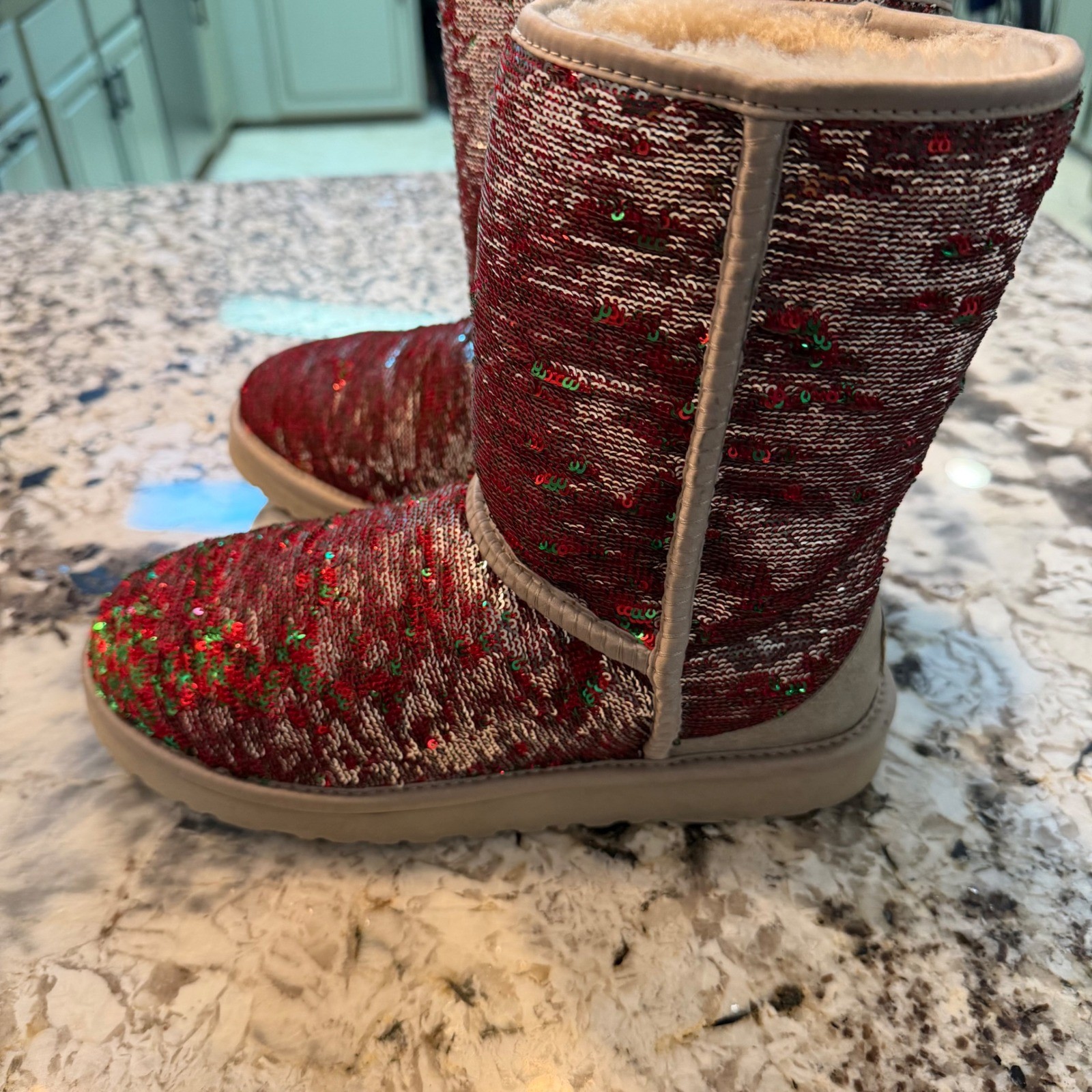 UGG Australia Classic Short Sparkle Red Green Sequin Boots 1002766 Womens 8