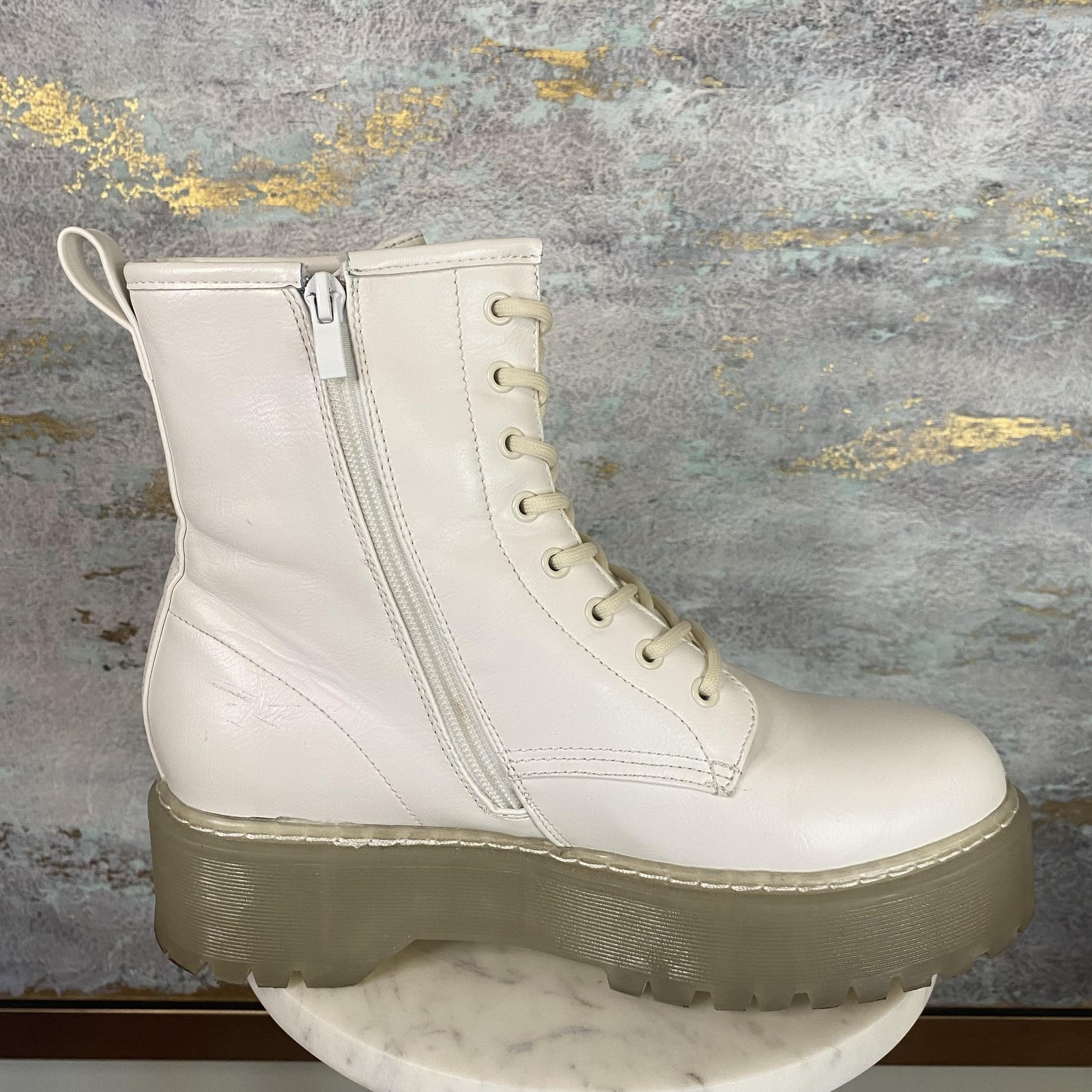 Steve Madden BETTYY Boots Womens Size 10 White Faux Leather Platform Combat
