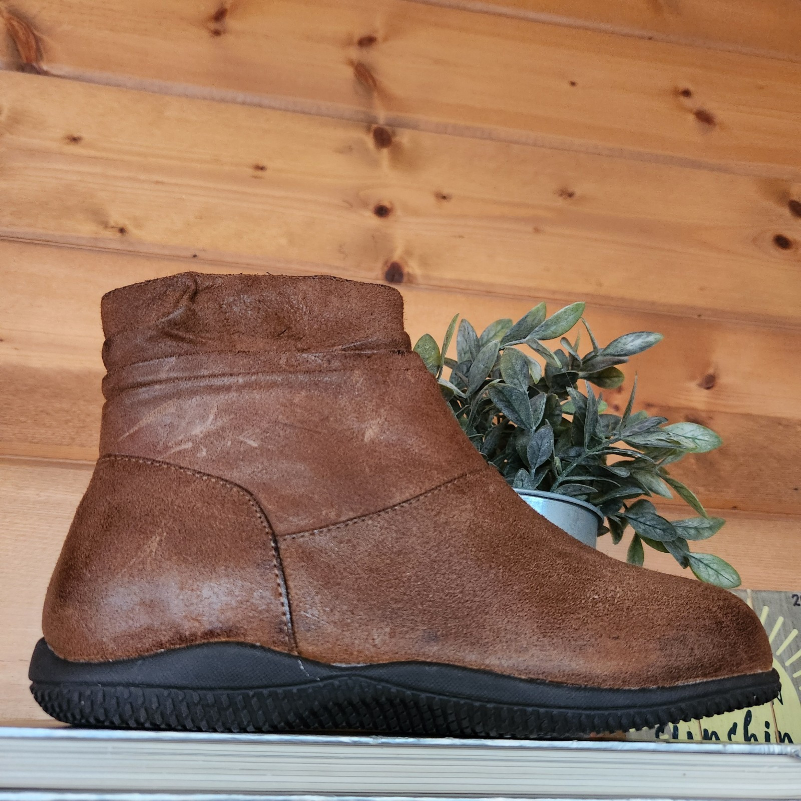 SoftWalk Hanover Boots Weathered Brown Leather Ruched Pleated Comfort Size 6.5 W