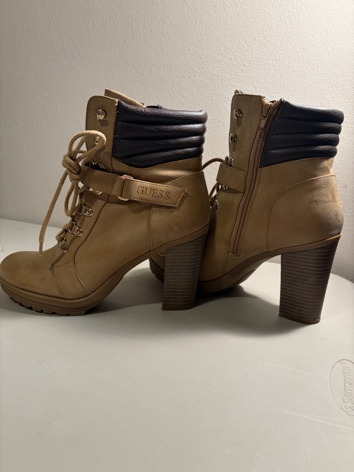 GUESS GFGERALYN Lace Up Logo Combat Boots Tan Brown Side Zip Women’s 9