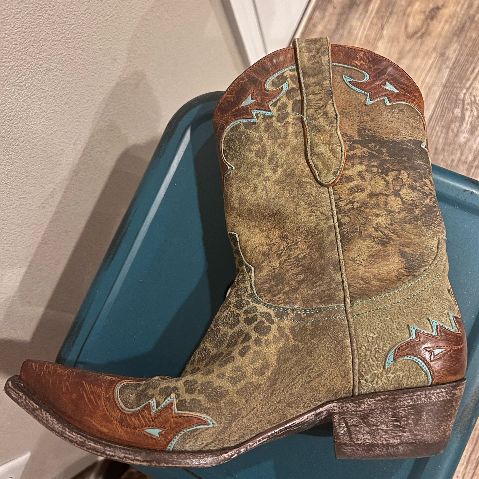 Old Gringo Villa Boot in Turquoise Leopardito Women’s Size US 8.5