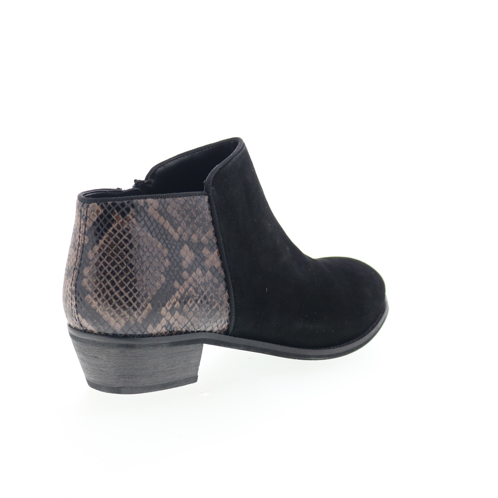 SoftWalk Rocklin S1457-023 Womens Black Leather Ankle & Booties Boots