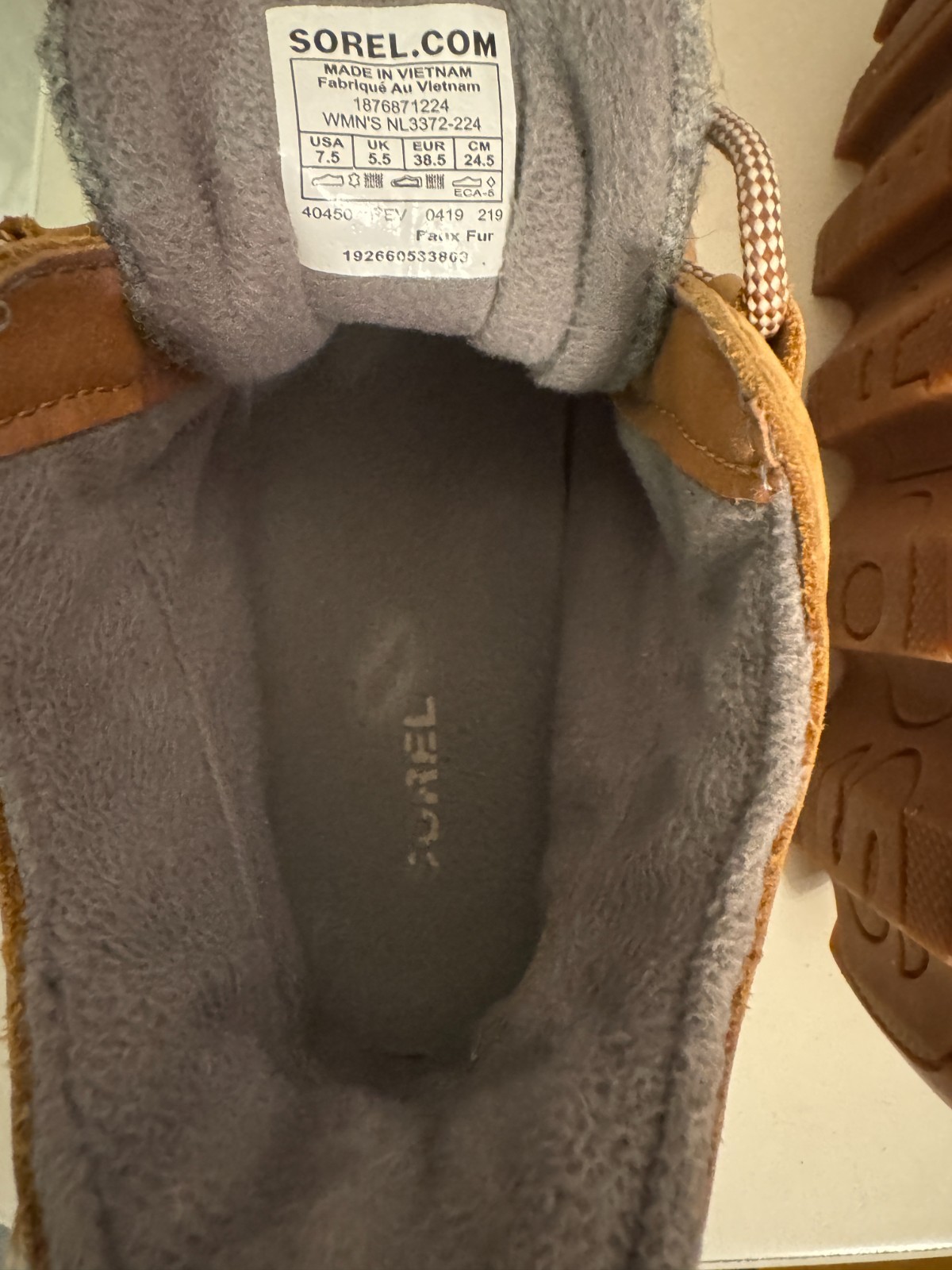 Sorel Kinetic Caribou waterproof camel brown gray leather boots size 7.5 women’s