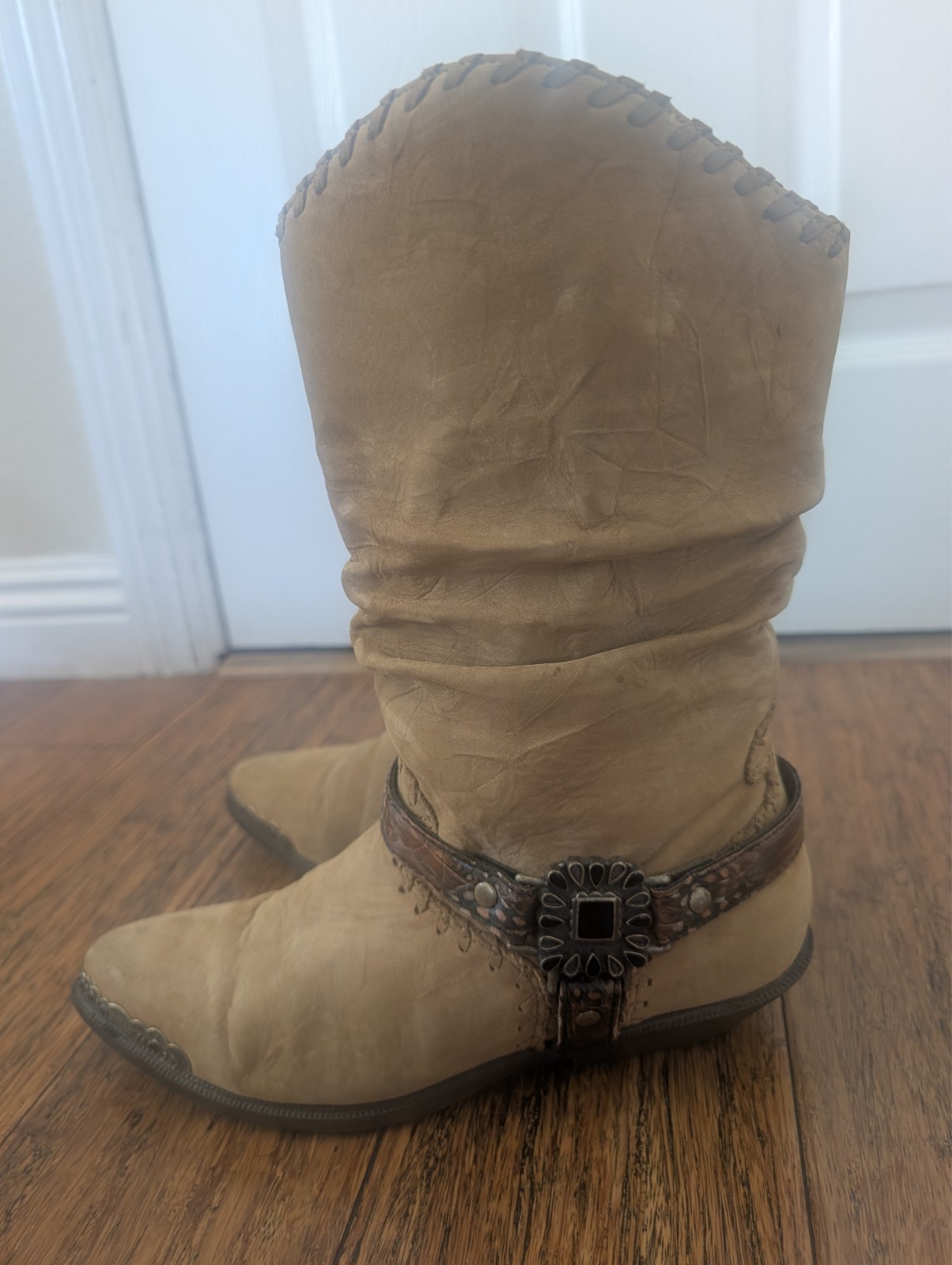 Zodiac Vintage Tan Suede Slouch Western Boots