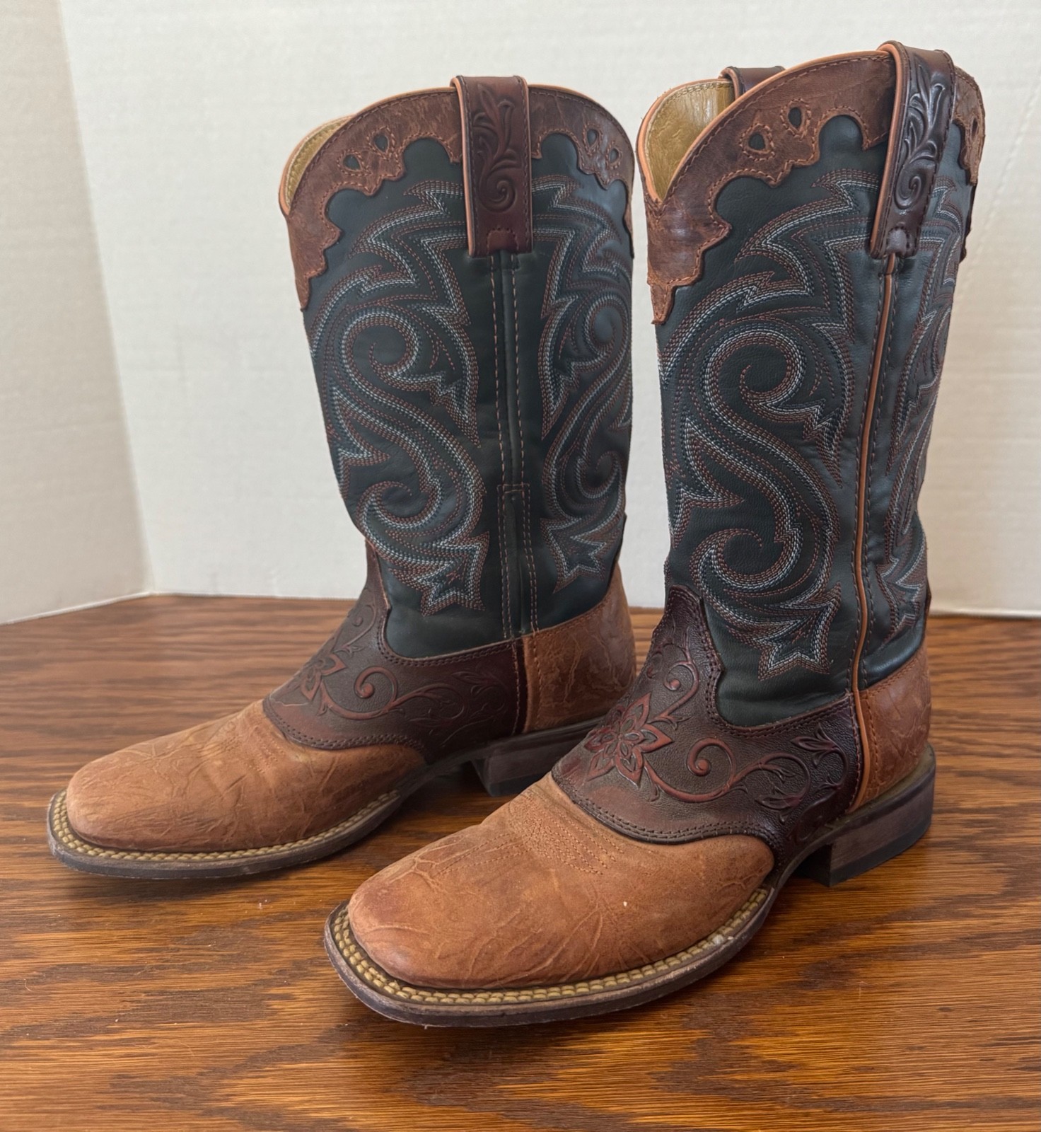 Women’s Rocky Western Boots – Size 6 1/2 M