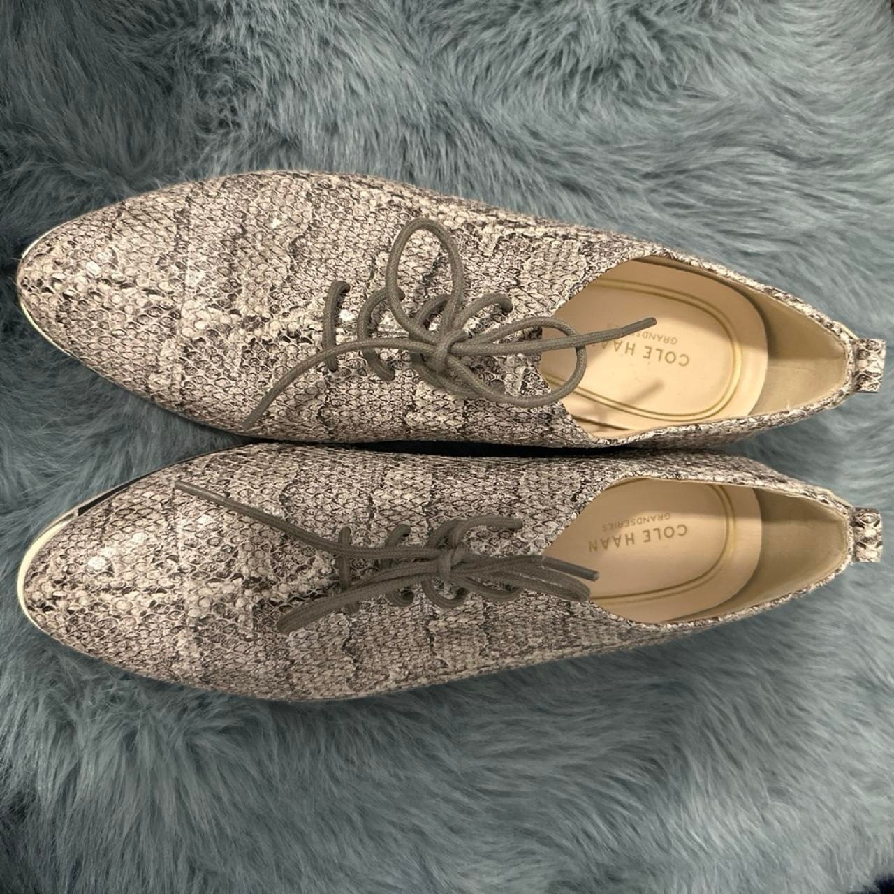 Cole Haan Grey Snakeskin Oxford size 8b