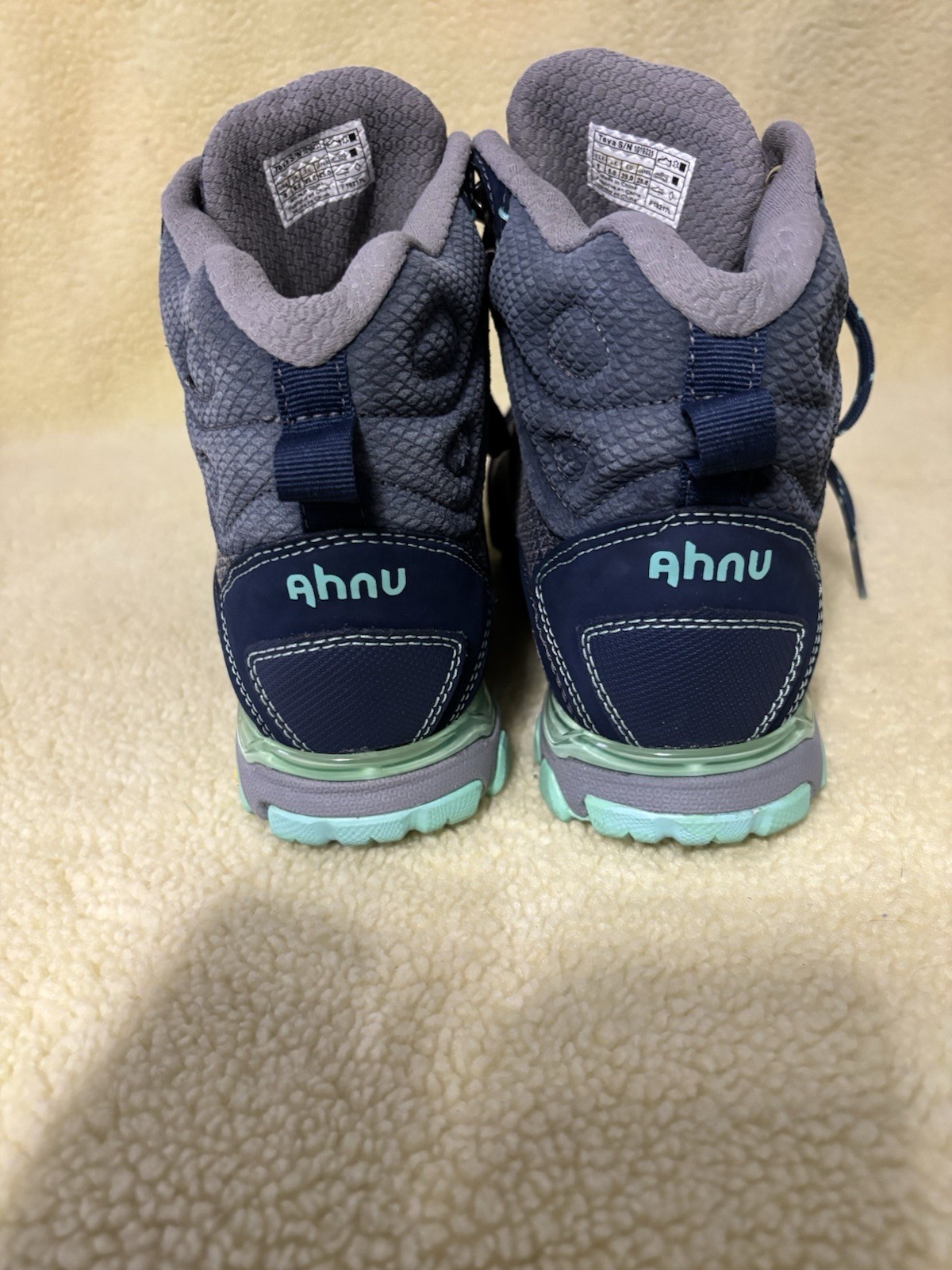 Ahnu By Teva Sugarpine High Waterproof Size 8 Vibram Hiking Boots Blue New
