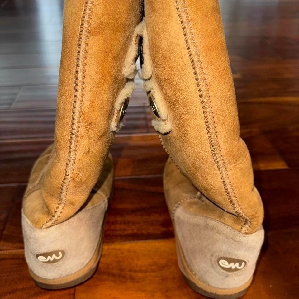 EMU Australia Tall Sheepskin Boots Chestnut Button Detail Warm Winter Size 8