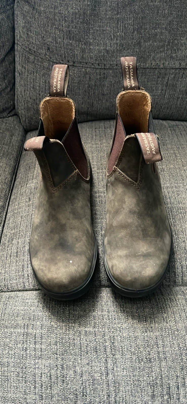 Blundstone Chelsea Boot for Women, Size 7.5US – Rustic Brown