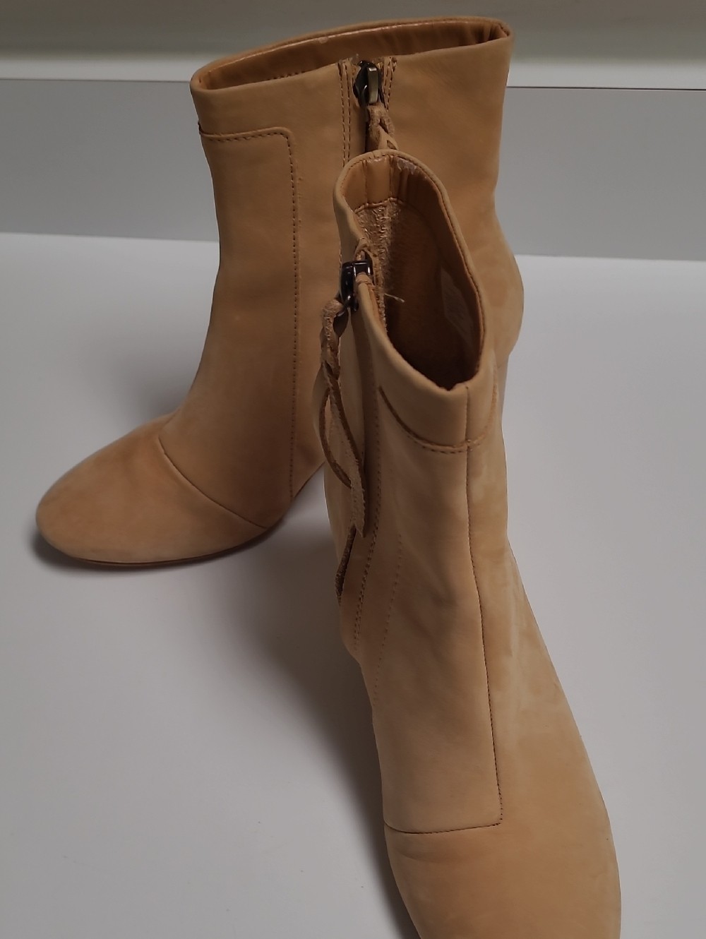 Toms Women’s Tan Suede Nubuck Ankle Boots