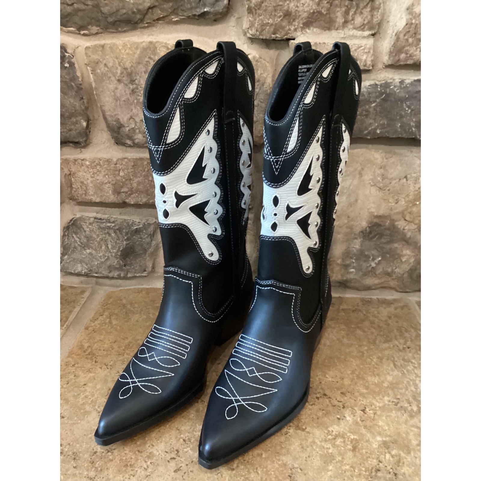 Madden Girl Saloonn Black White Butterfly Wing Studded Western Cowboy Boots 7