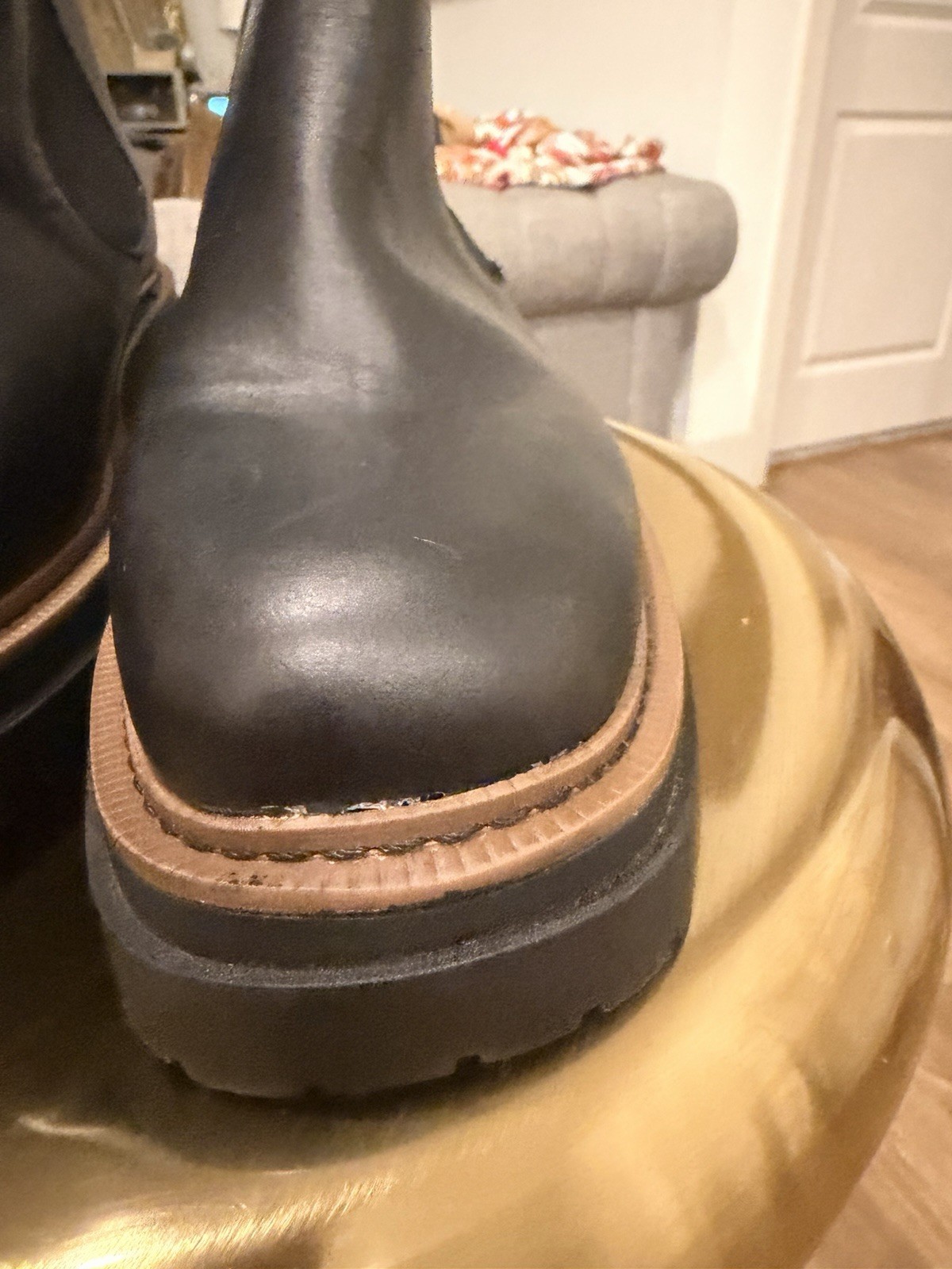 Steve Madden Chelsea Explorer Black Leather Booties Lugsole Boots Size 8 Rare