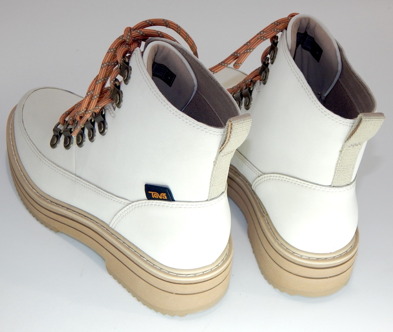 New! TEVA Women’s «White Swan» Midform Leather Boots Size 6 / 37 Excellent!