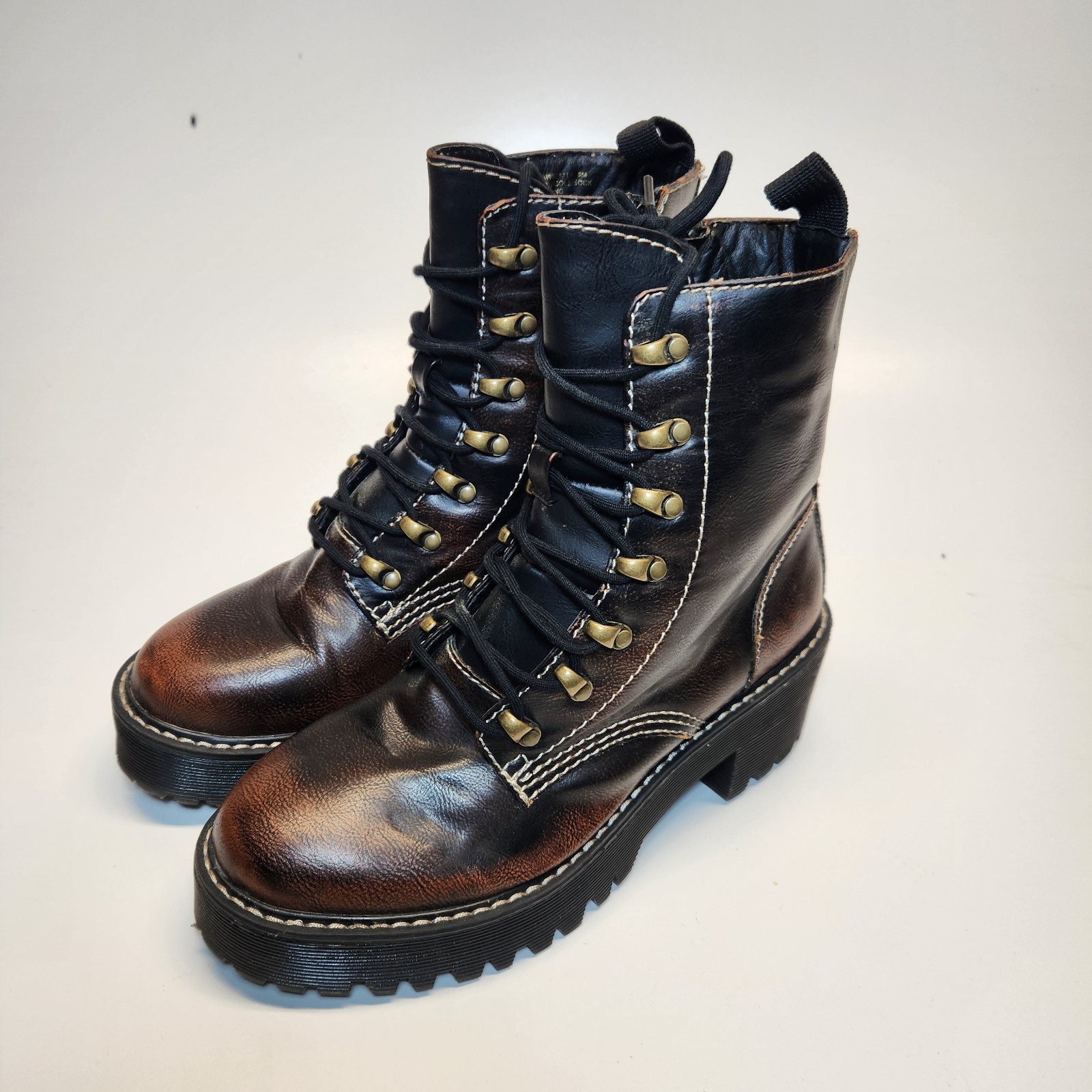 Steve Madden Dark Brown 2 » Heel Zip/Lace Women’s Size 8M Combat Boot