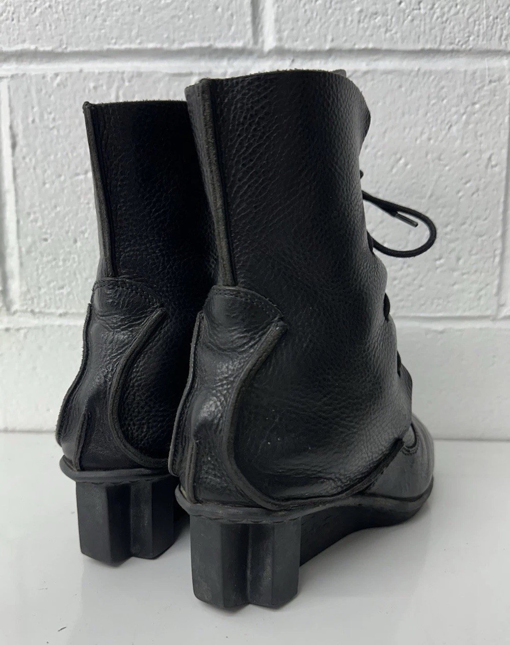 TRIPPEN Germany Women’s Medieval Black Leather Platform Boots Sz EU 39 US 8-8.5