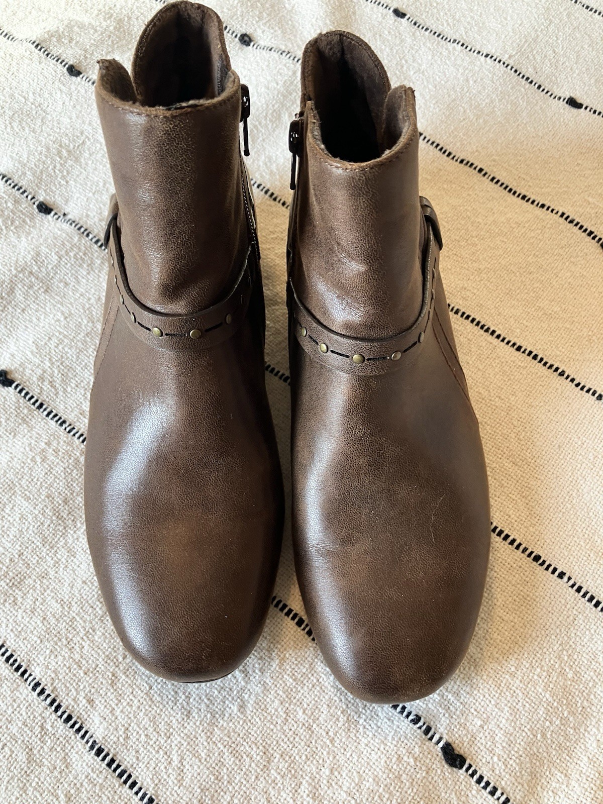 8.5 Internal Wedge Chelsea Boots Urban City Cottagecore Business Casual Classic