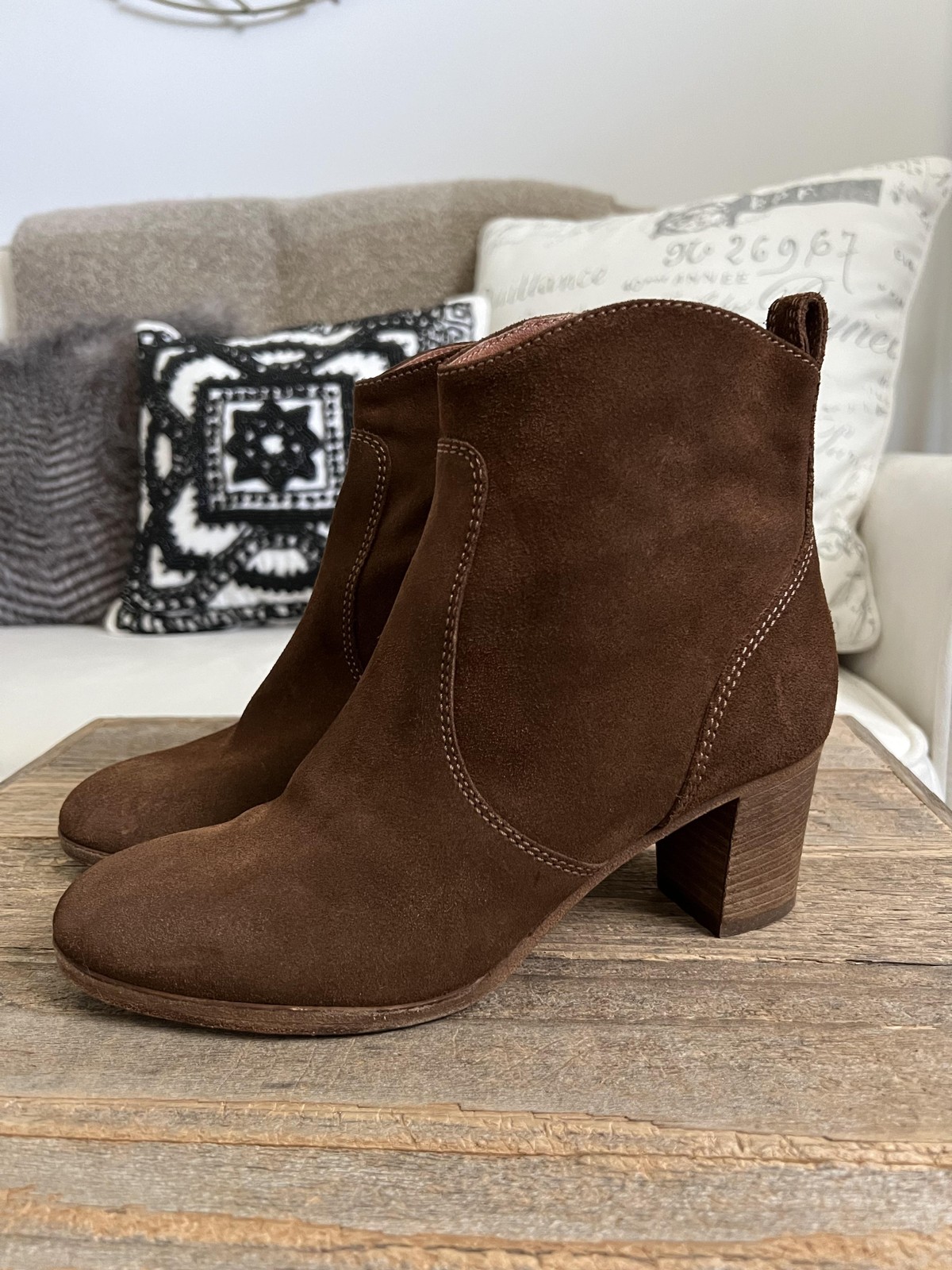 J Crew Boots Aggie Womens Size 6 Brown Suede Leather Ankle Zip Italy Booties