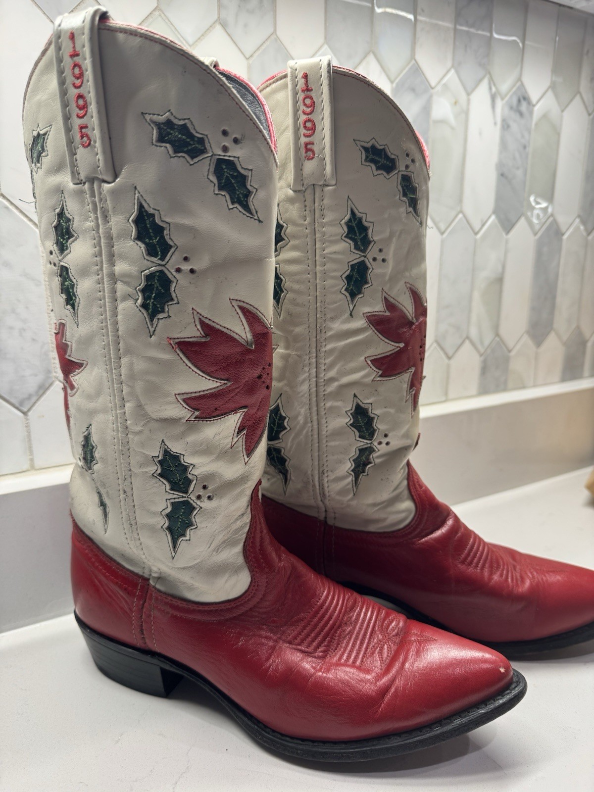 ACME 1995 Christmas Poinsettia Holly Limited 56 /1200 Red Cowboy Boots 6.5 M