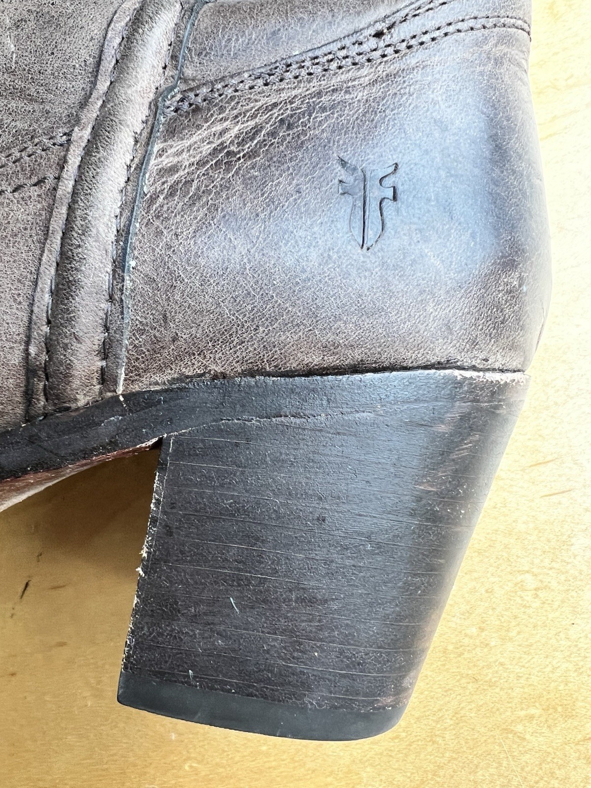 Y2K Frye Jane Boots Rustic Brown Women’s Knee High Heeled Horse Stitch Brown 8