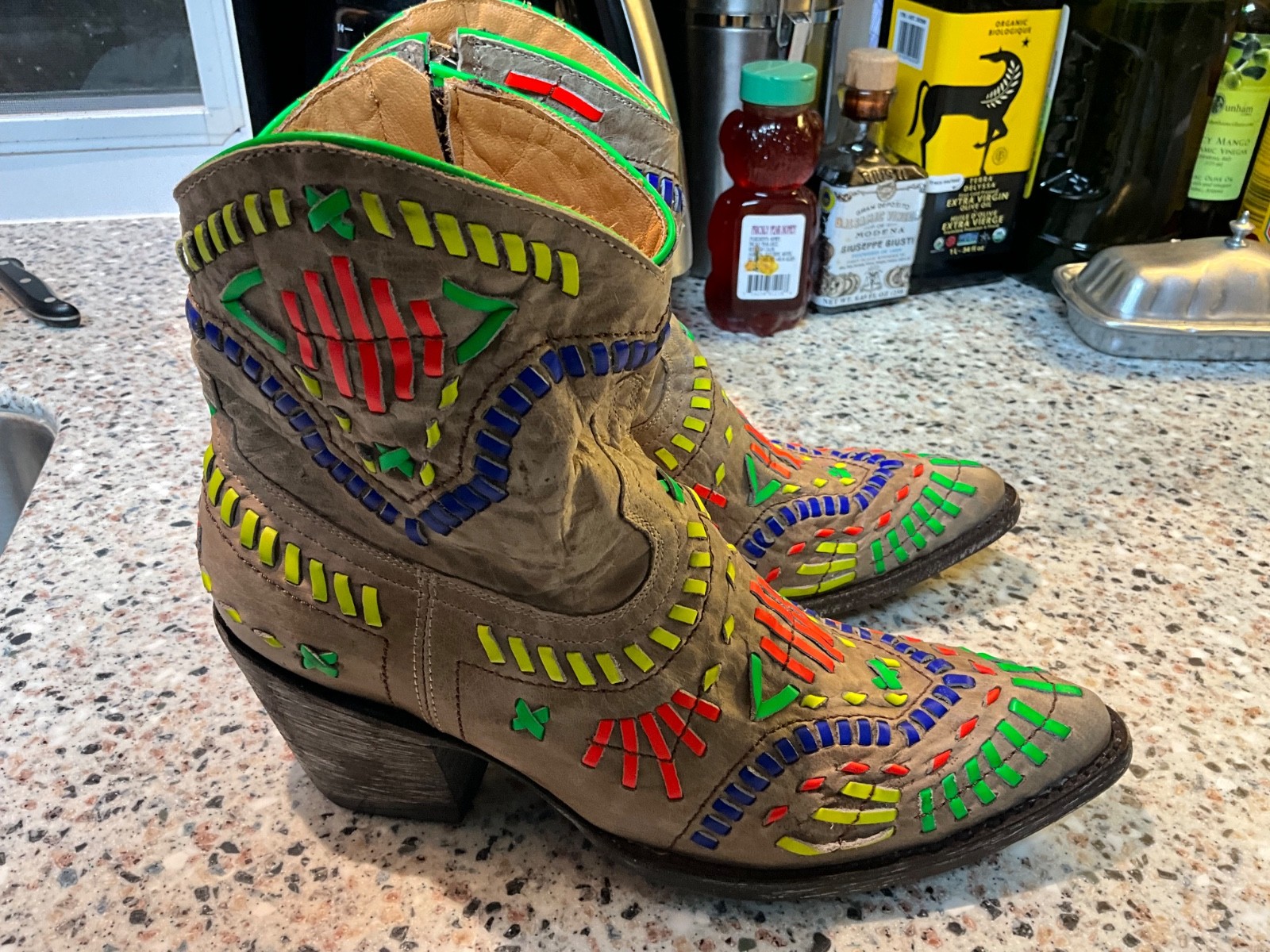 OLD GRINGO APACHE ZIP BOOT BONE/BEIGE SIZE 8 MULTICOLOR STITCHING WOMENS