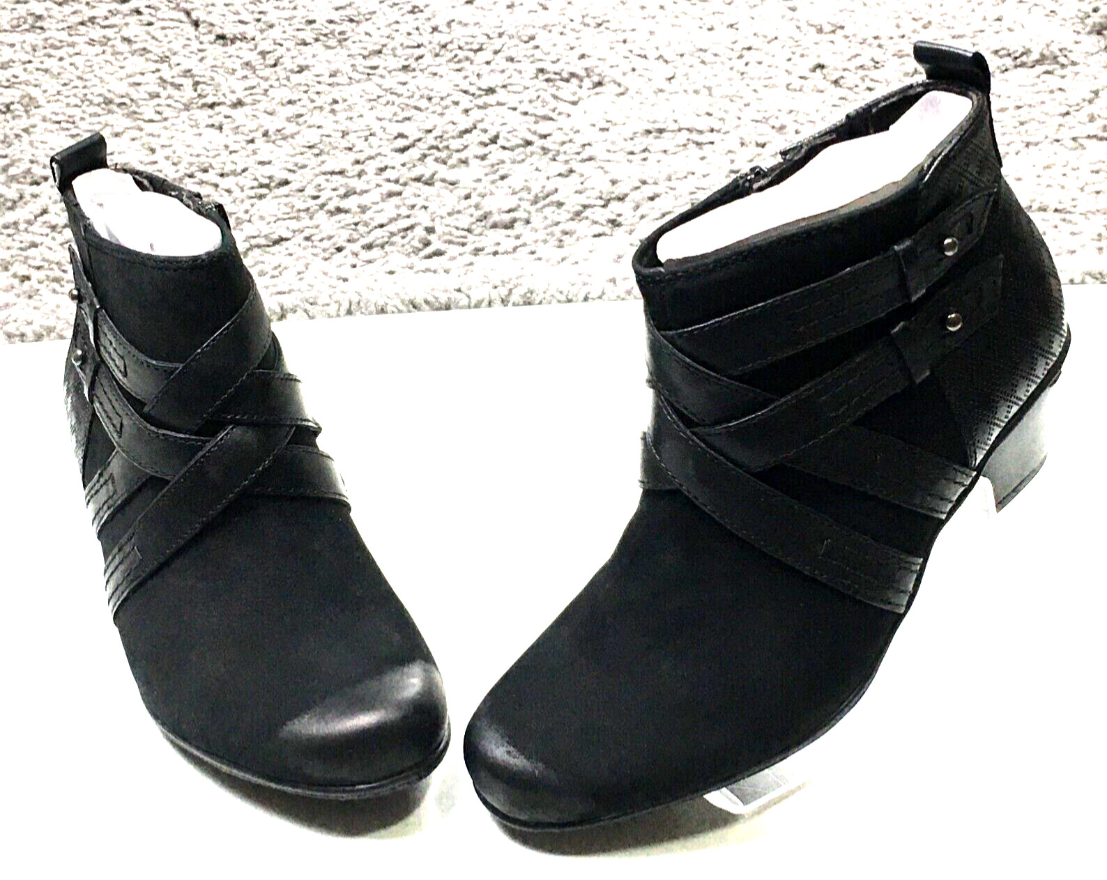 Earth Womens Ankle Booties Sz 6 Soft Black Buck Emerald Criss Cross Strap NIB