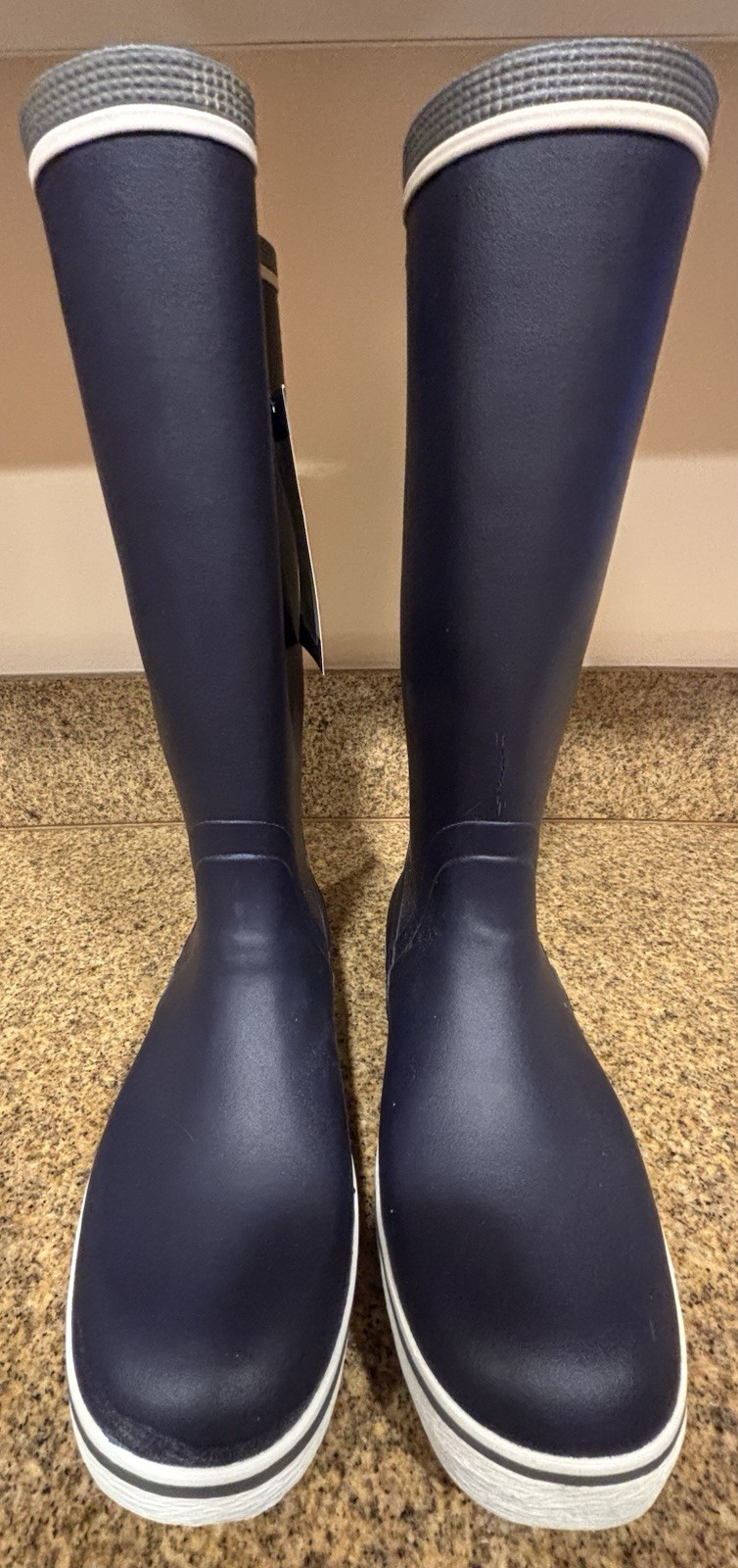 NEW West Marine SIZE 7 Waterproof TALL SEA BOOTS sailing NAVY Rubber Wellies