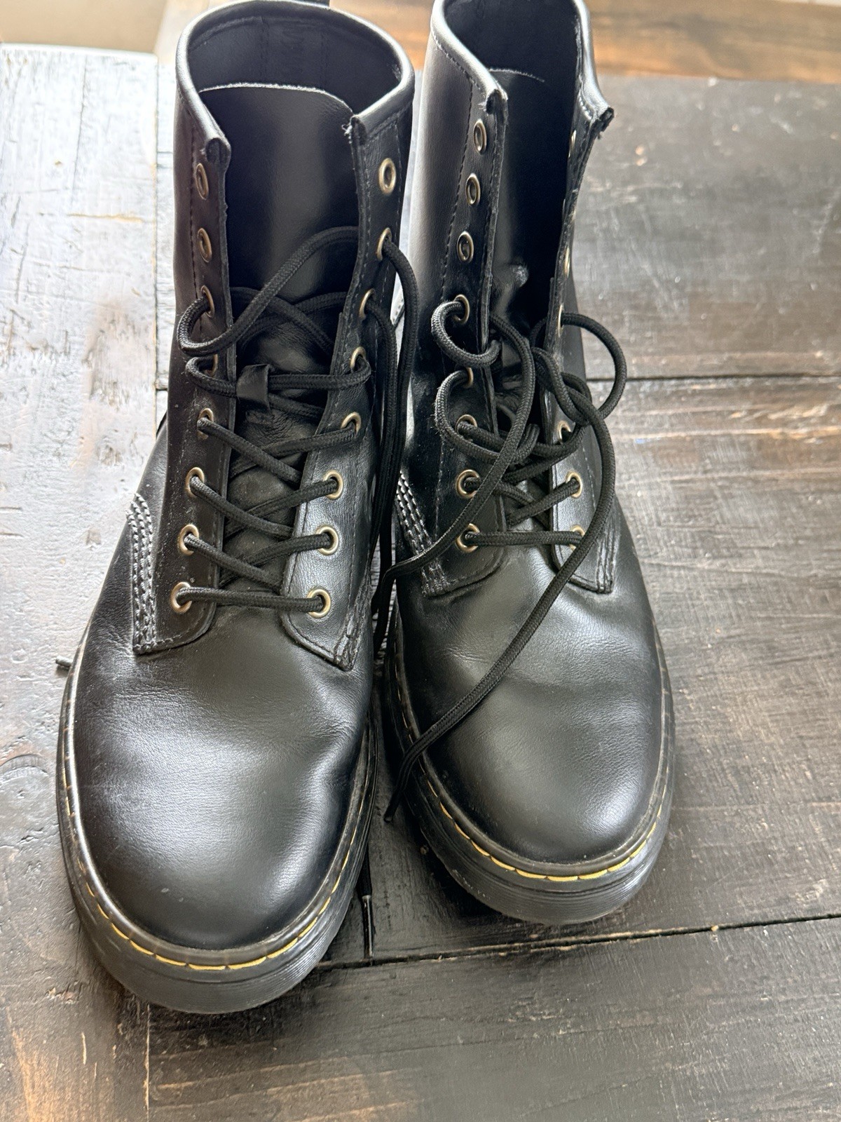 Doc Martens Zavala Black Leather Combat Boots M9/W10 Excellent Condition