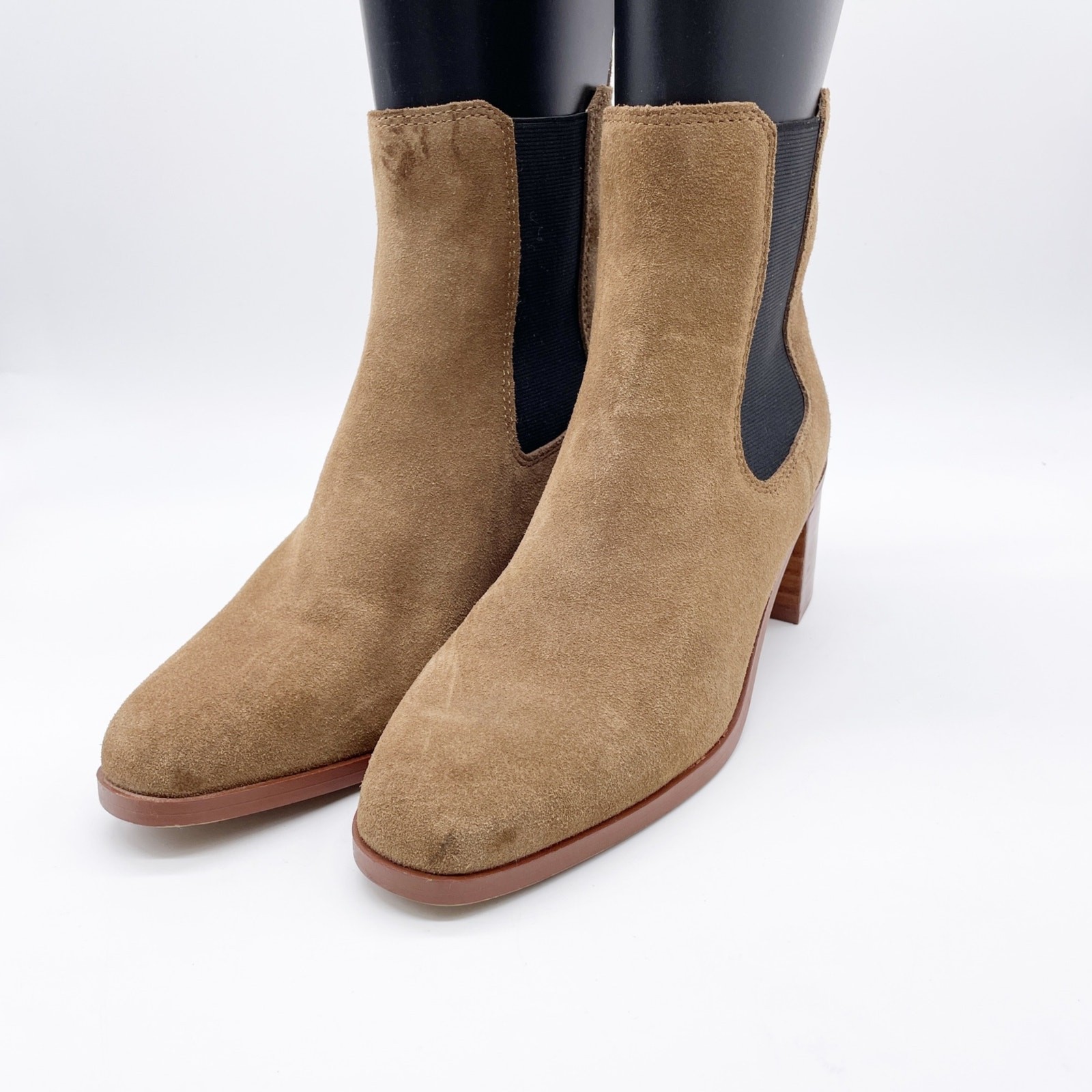 Steve Madden Women’s Rhiannon Chelsea Boot Brown Suede Size 7.5