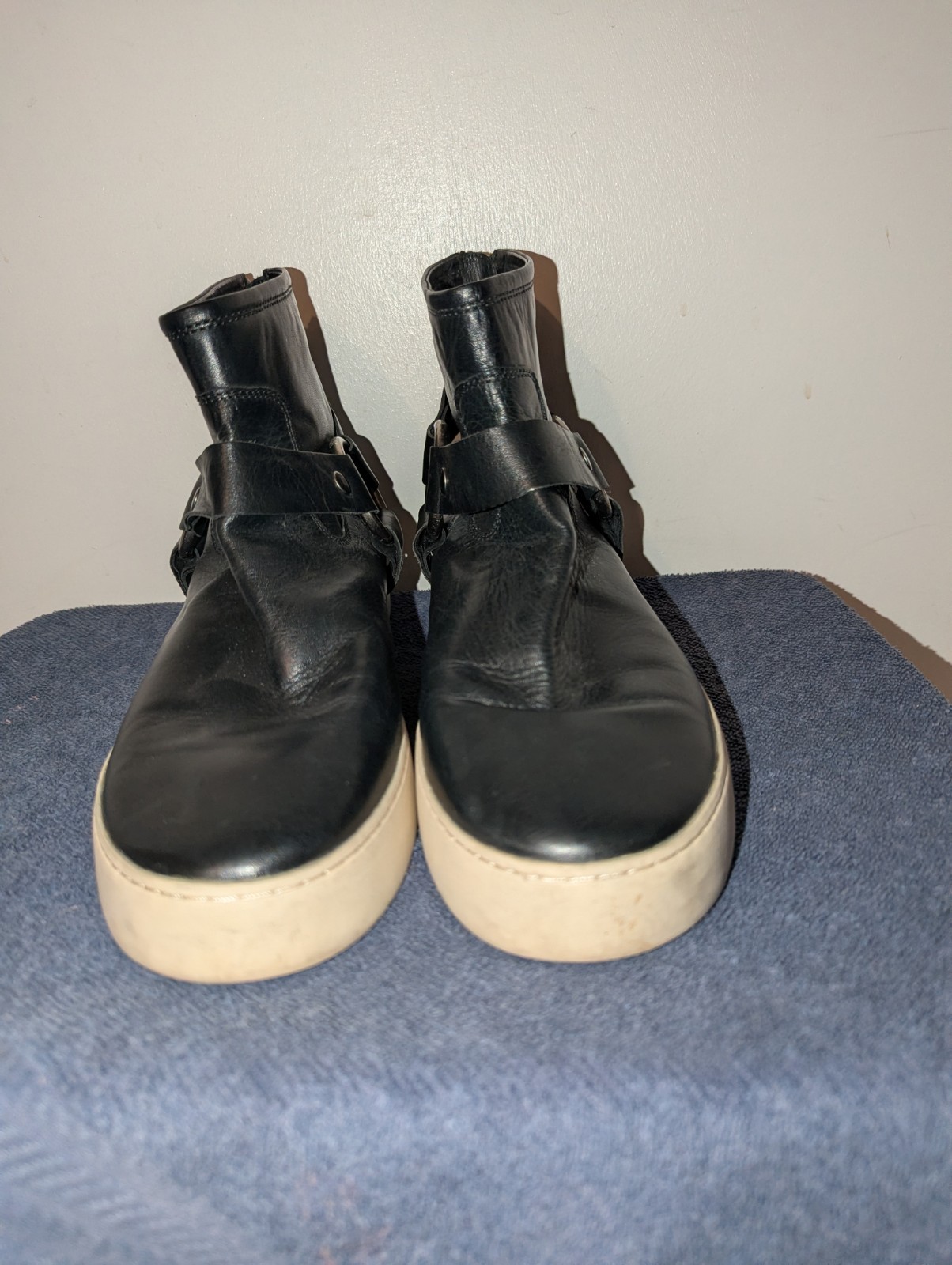 Frye Lena Harness Ankle Booties Womens Size 10 M Black Leather Back Zip Sneaker